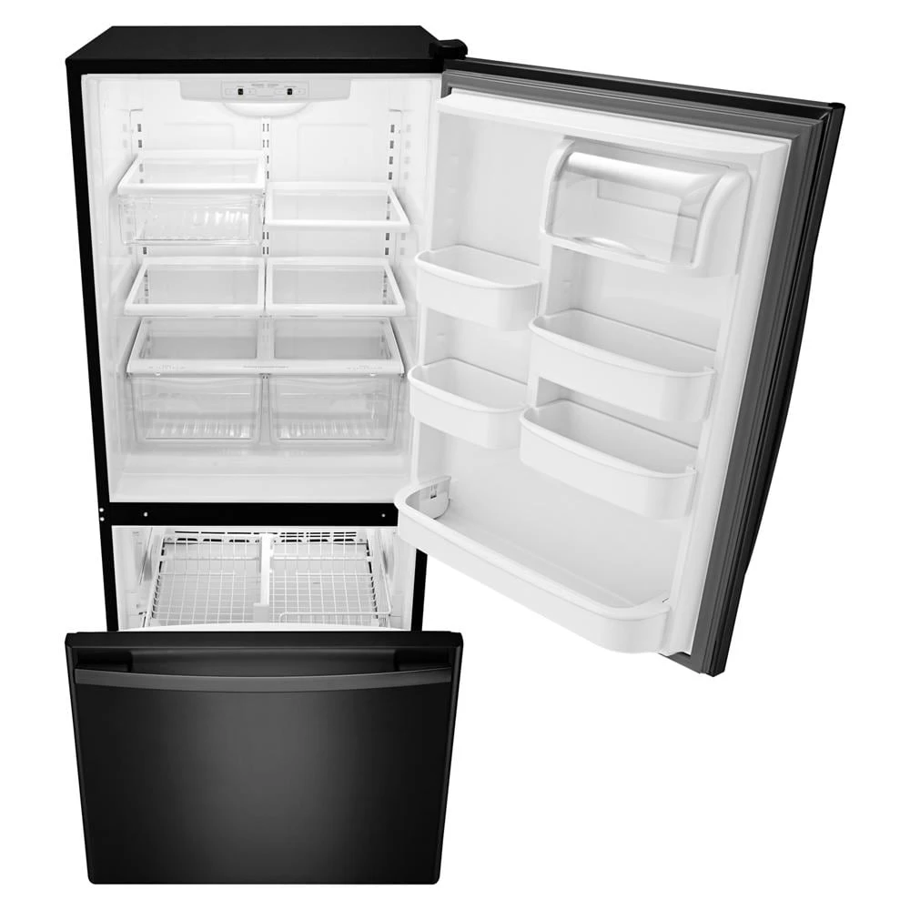 29-inch Wide Bottom-Freezer Refrigerator with EasyFreezer Pull-Out Drawer -- 18 cu. ft. Capacity view 4