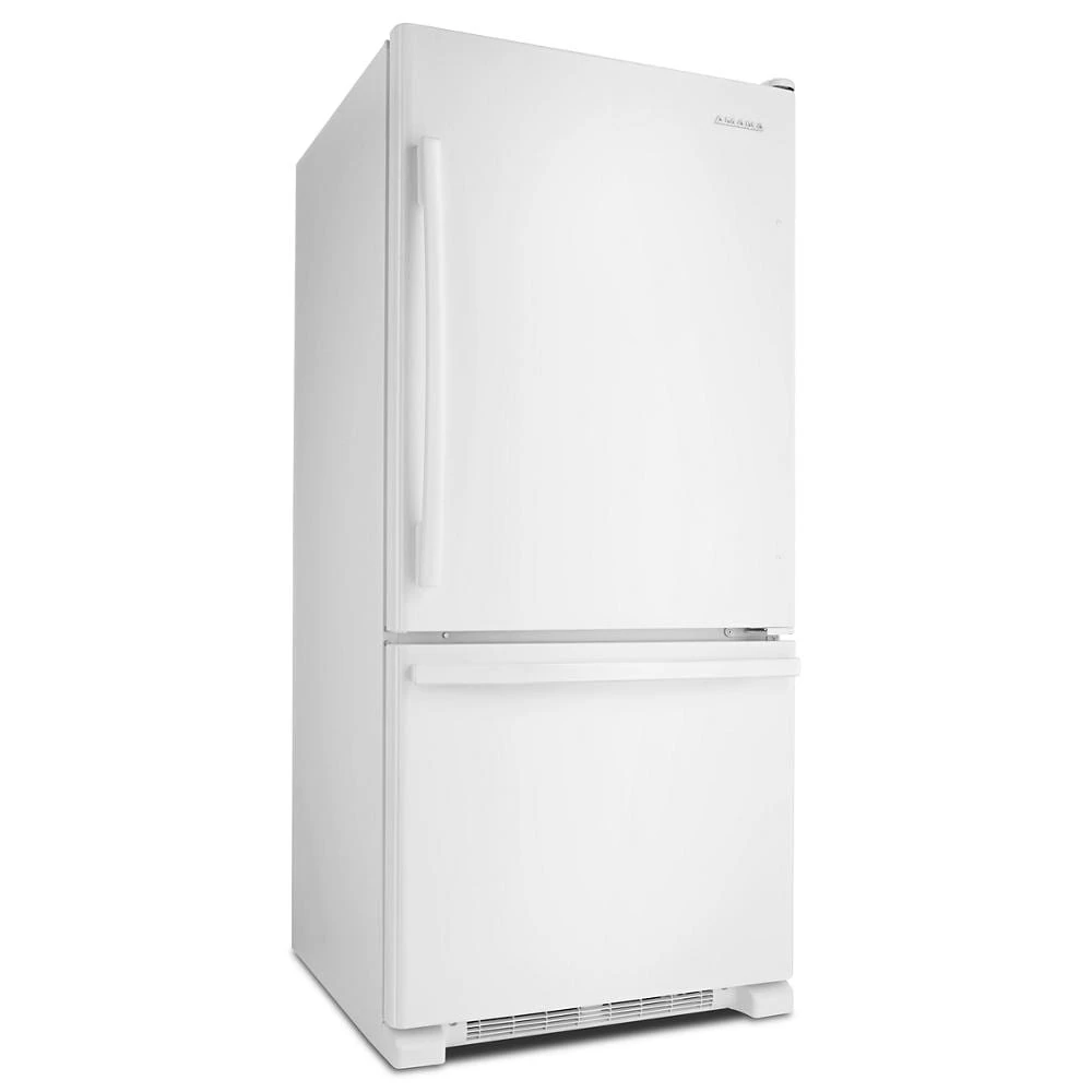 29-inch Wide Bottom-Freezer Refrigerator with EasyFreezer Pull-Out Drawer -- 18 cu. ft. Capacity view 4