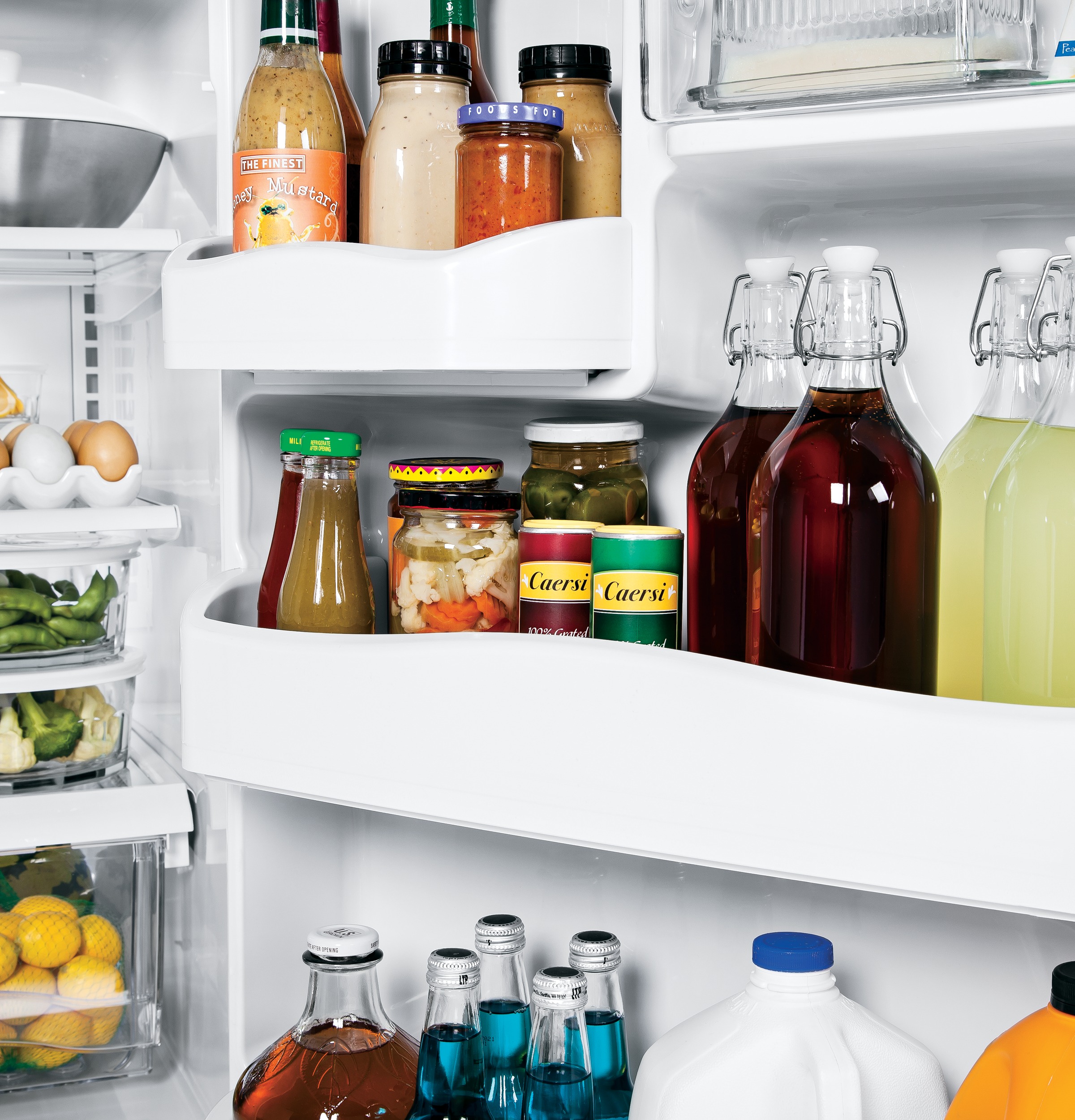 Artistry Series 20.3 Cu. Ft. Bottom Freezer Refrigerator ABE20EGHBS, product image 8 of 21