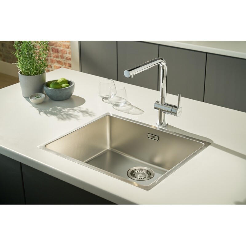 Active Pull Out Faucet view 4