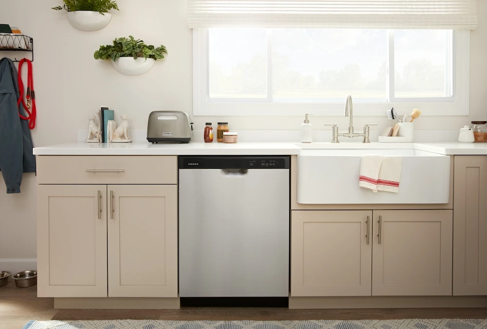 Amana® Dishwasher With Midnight Interior view 7