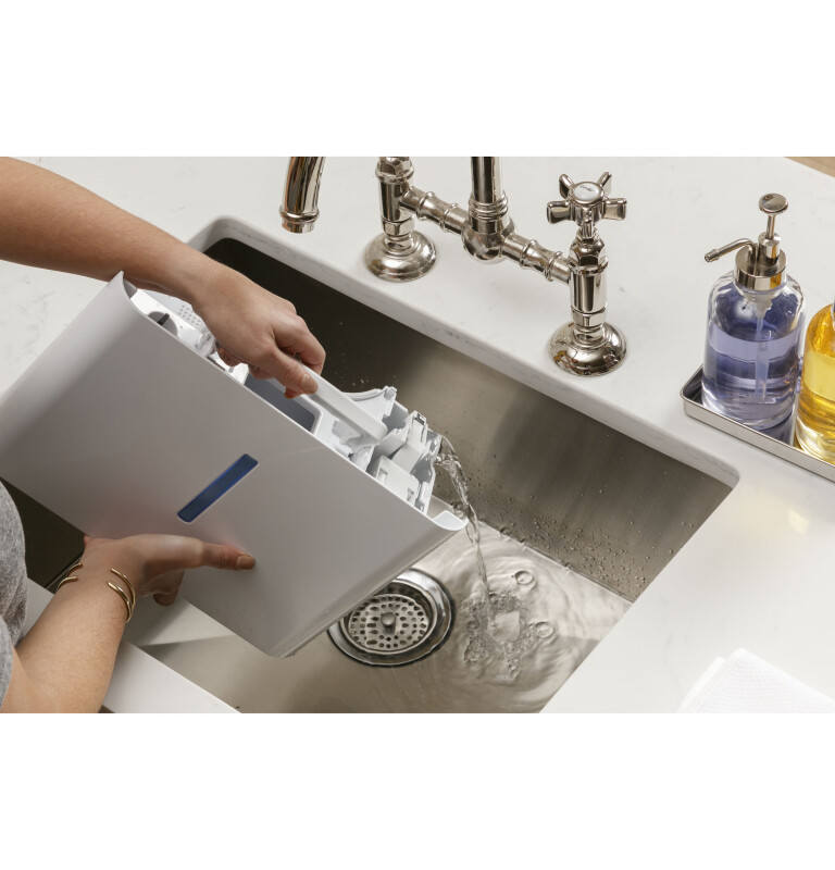 22 Pint Portable Dehumidifier with Smart Dry for Damp Spaces ADHR22LB