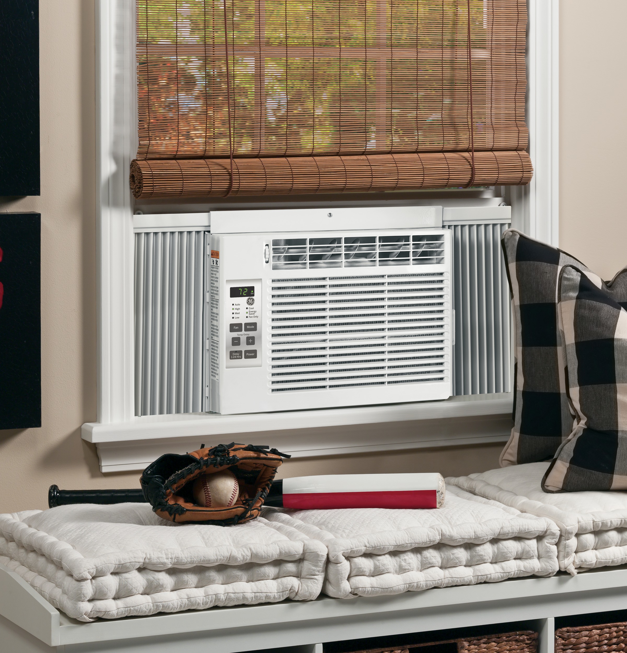 115 Volt Electronic Room Air Conditioner AEW05LS, product image 2 of 3