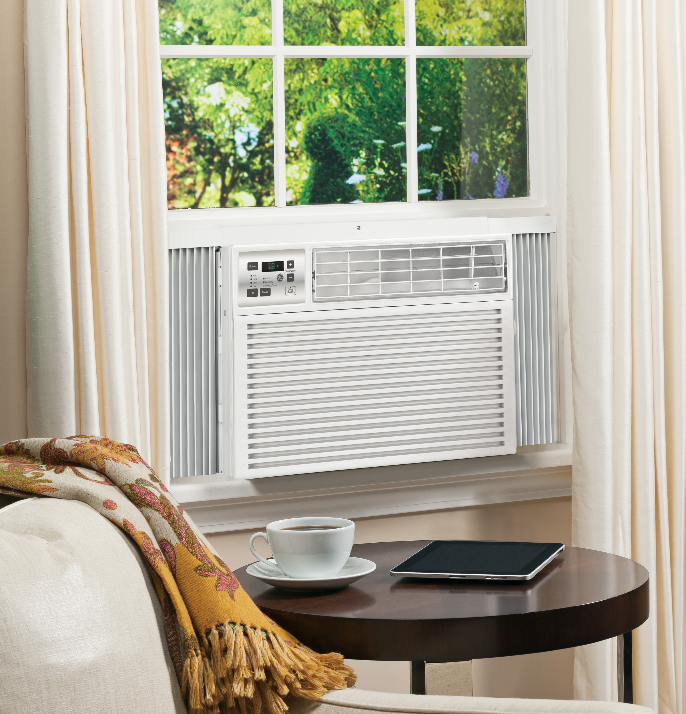 115 Volt Electronic Room Air Conditioner AEZ12AS, product image 2 of 3