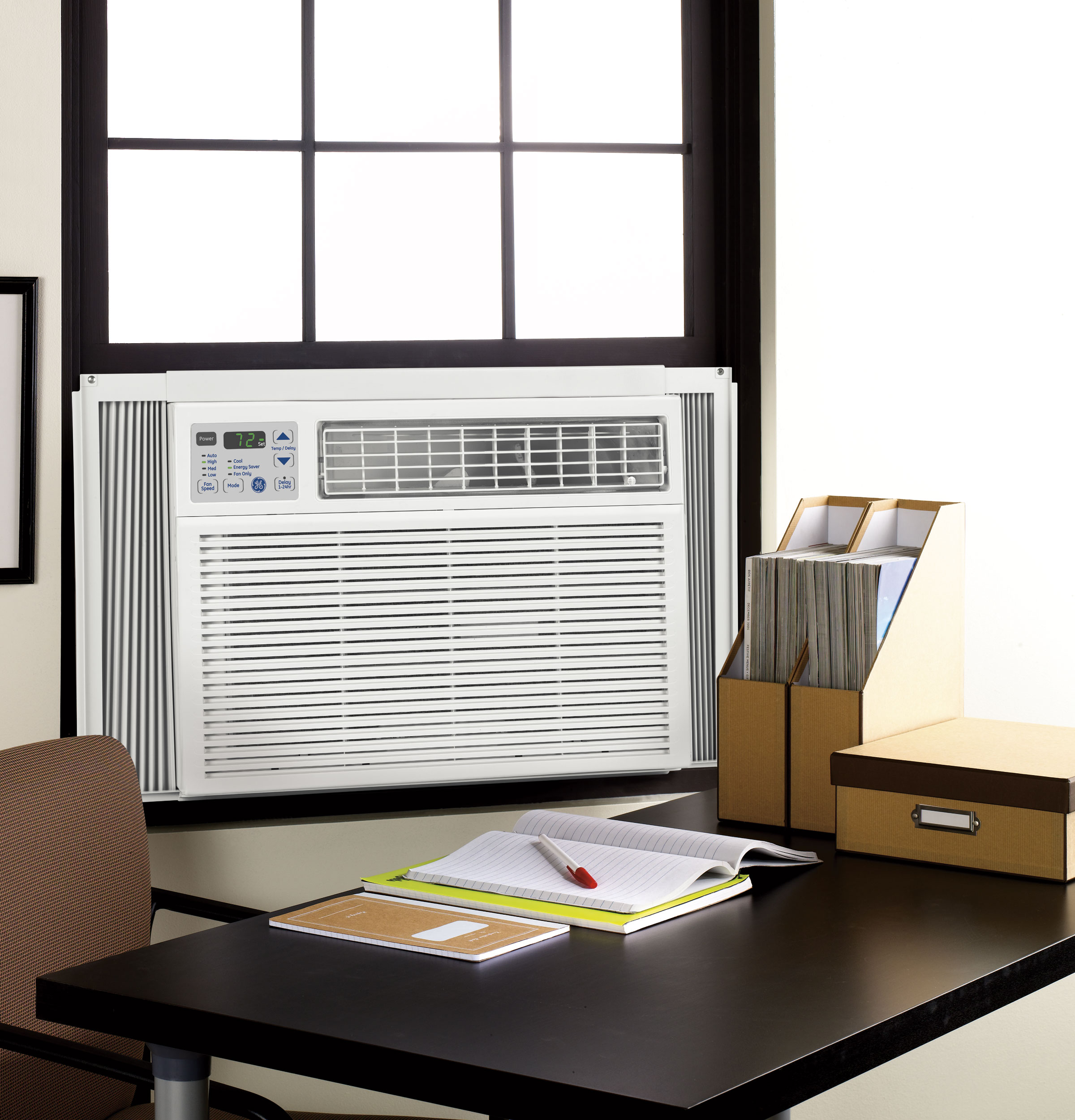 230 Volt Electronic Room Air Conditioner AEZ18DP, product image 3 of 3