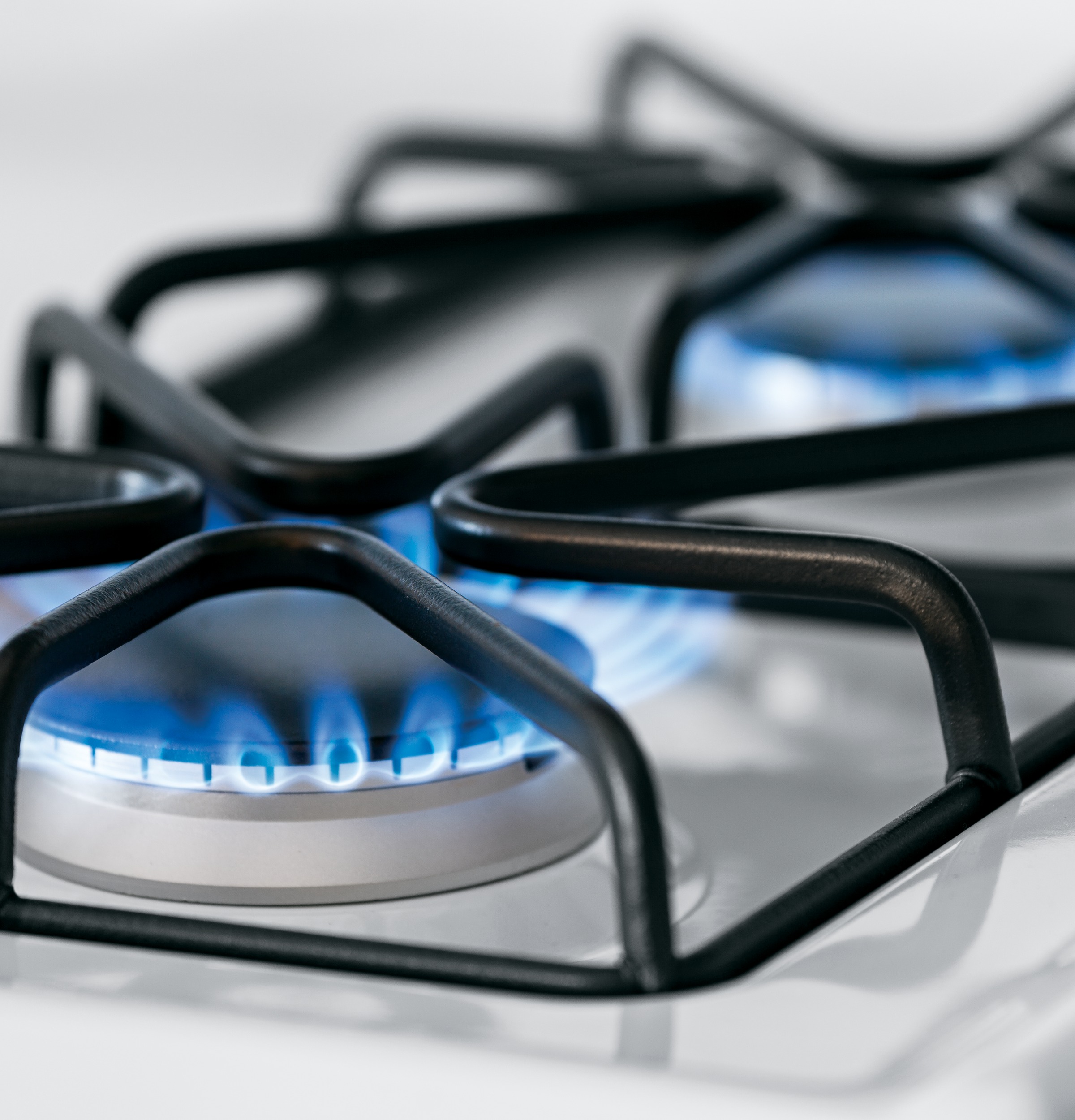 Artistry Series 30" Free-Standing Gas Range AGBS45DEFWS, product image 6 of 12