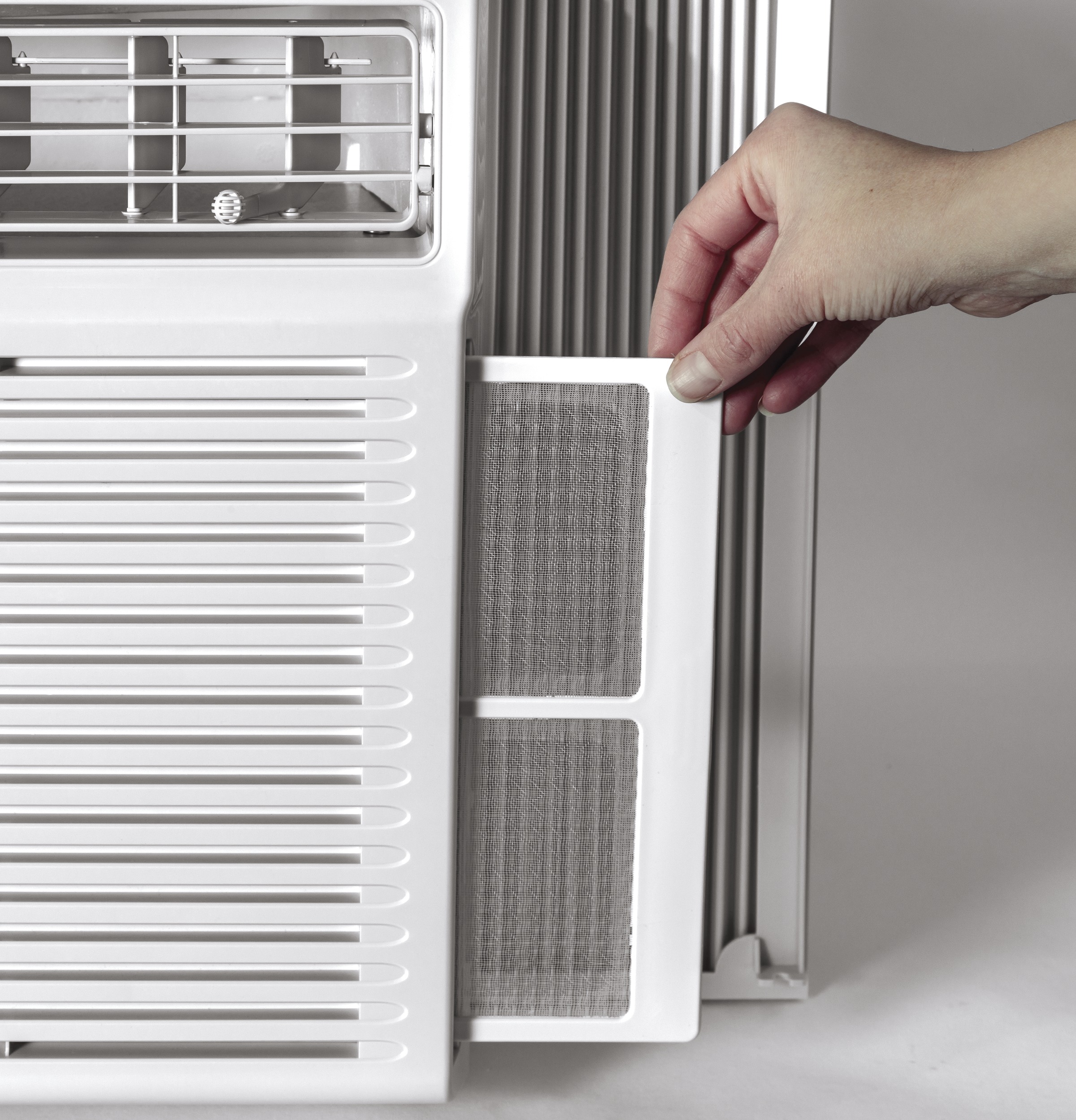 8,000 BTU Heat/Cool Electronic Window Air Conditioner for Medium Rooms up to 350 sq. ft. AHE08AX, product image 6 of 7