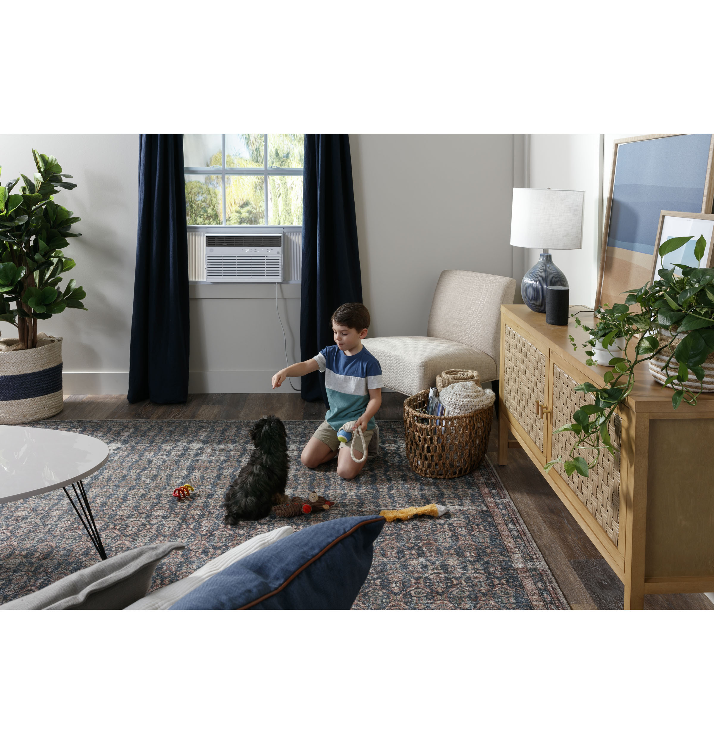 18,300 BTU 230/208 Volt Smart Electronic Window Air Conditioner for Extra-Large Rooms AHTK18BA