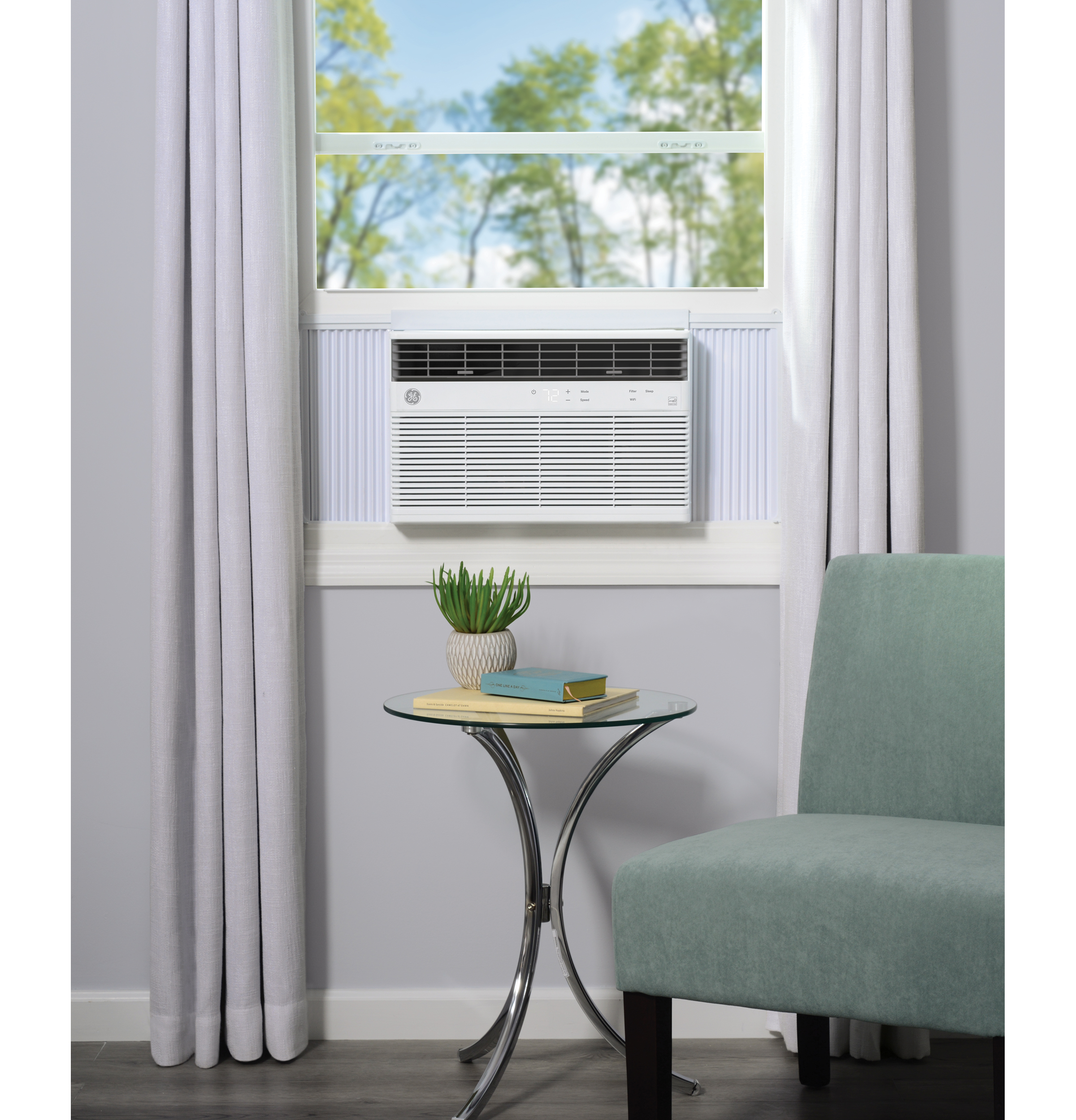18,300 BTU 230/208 Volt Smart Electronic Window Air Conditioner for Extra-Large Rooms AHTK18BA