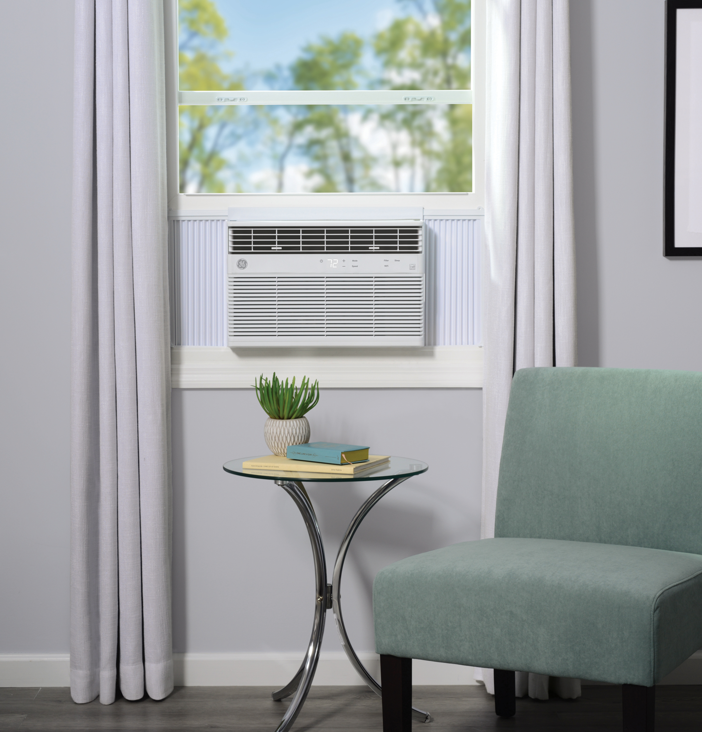 18,300 BTU 230/208 Volt Smart Electronic Window Air Conditioner for Extra-Large Rooms AHTK18BA