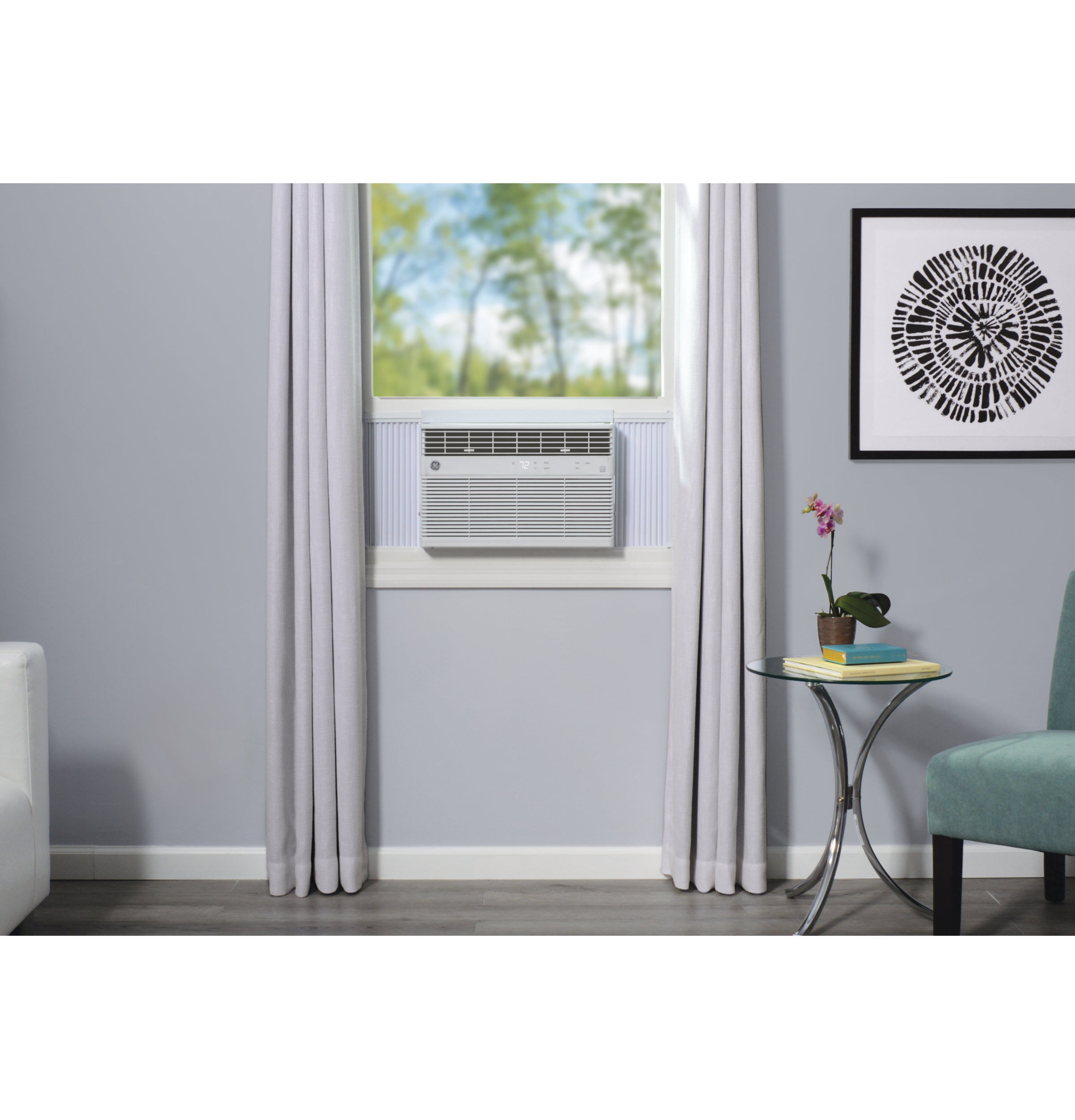 18,300 BTU 230/208 Volt Smart Electronic Window Air Conditioner for Extra-Large Rooms AHTK18BA
