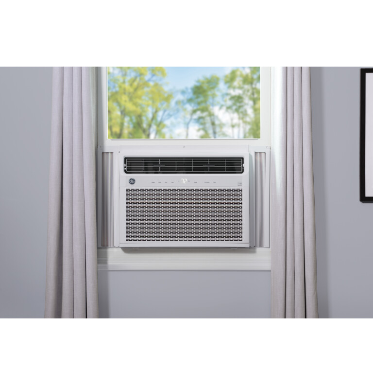 18,000 BTU Smart Electronic Window Air Conditioner for Extra-Large Rooms up to 1000 sq. ft. AKLK18AA, product image 6 of 9