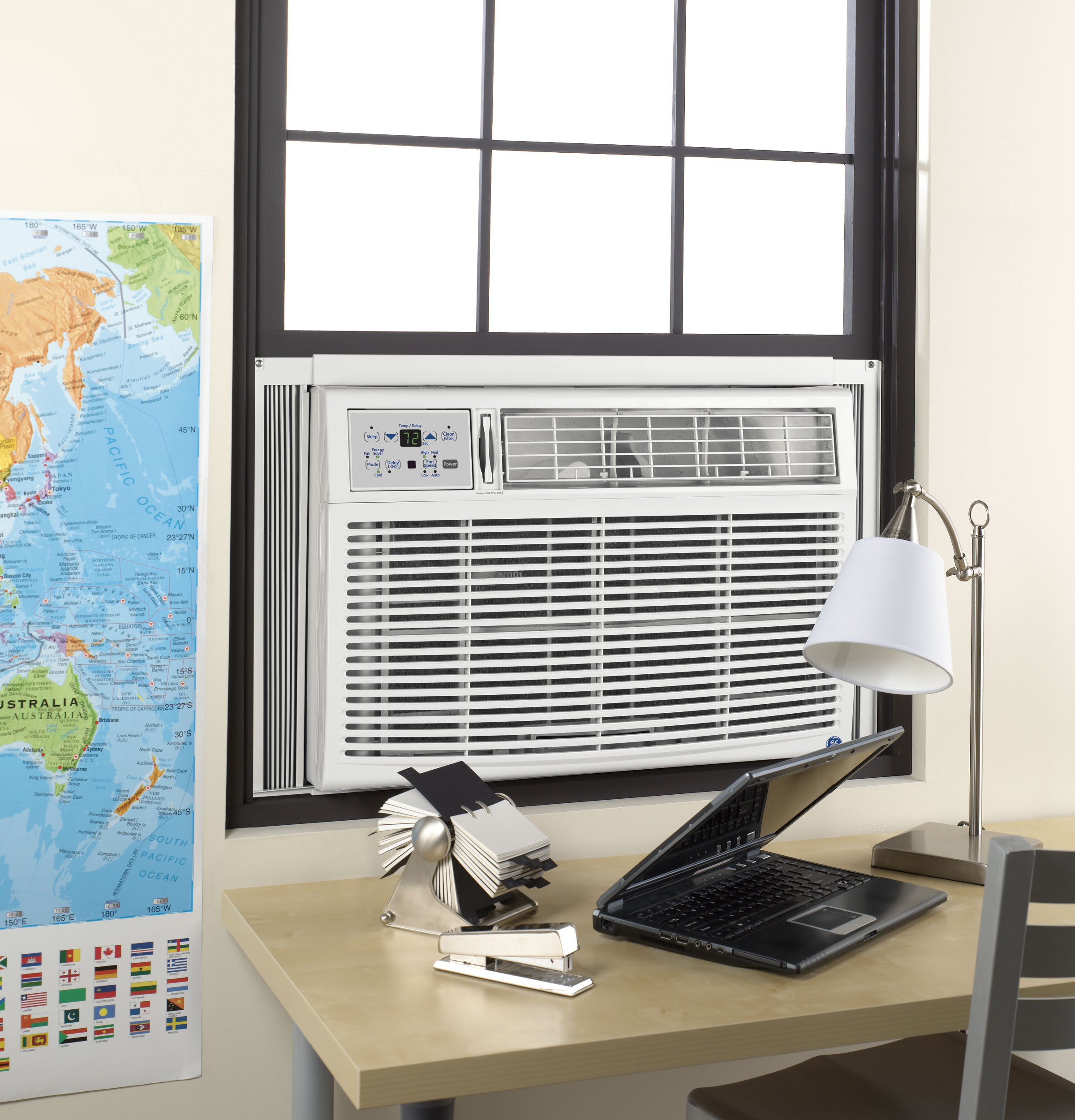 230 Volt Electronic Room Air Conditioner AKW25DN, product image 3 of 4