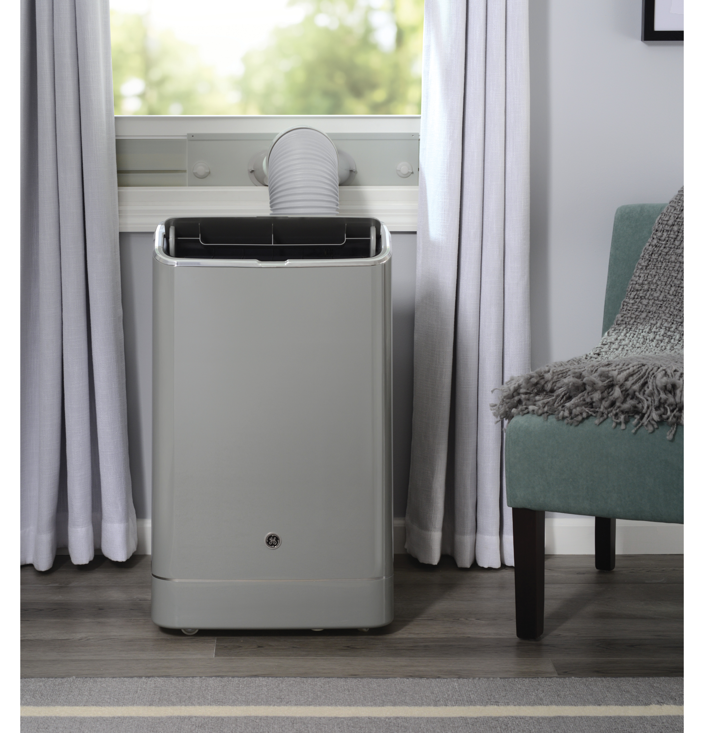 10,500 BTU Portable Air Conditioner with Dehumidifier and Remote, Grey APCD10JASG