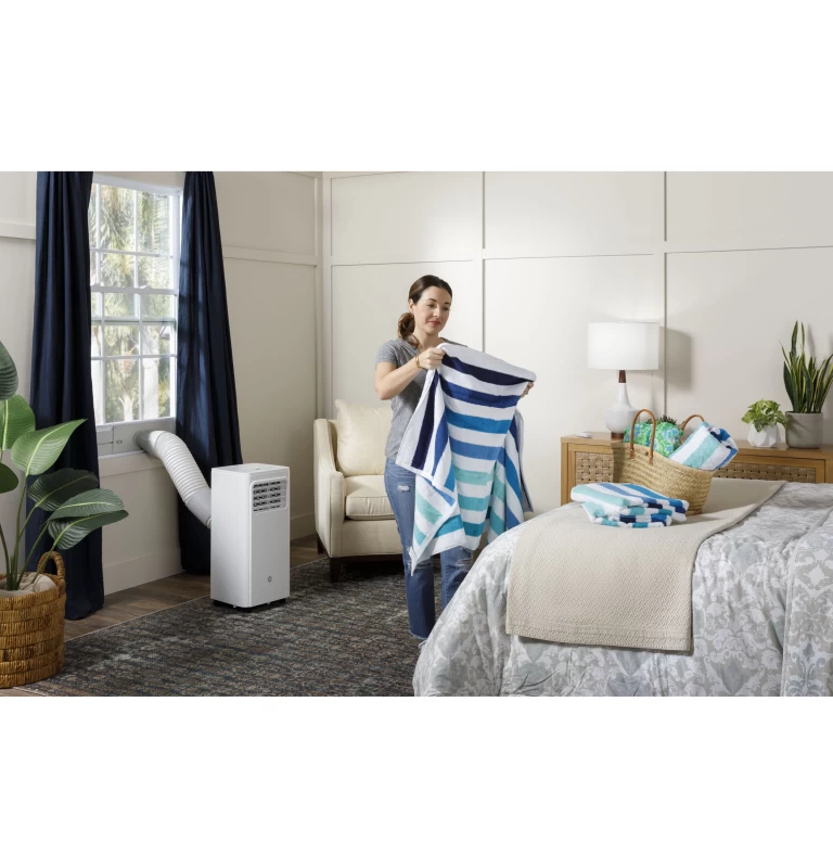 6,250 BTU SACC Portable Air Conditioner for Medium Rooms up to 350 sq ft. (9,000 BTU ASHRAE) APFA10YBMW
