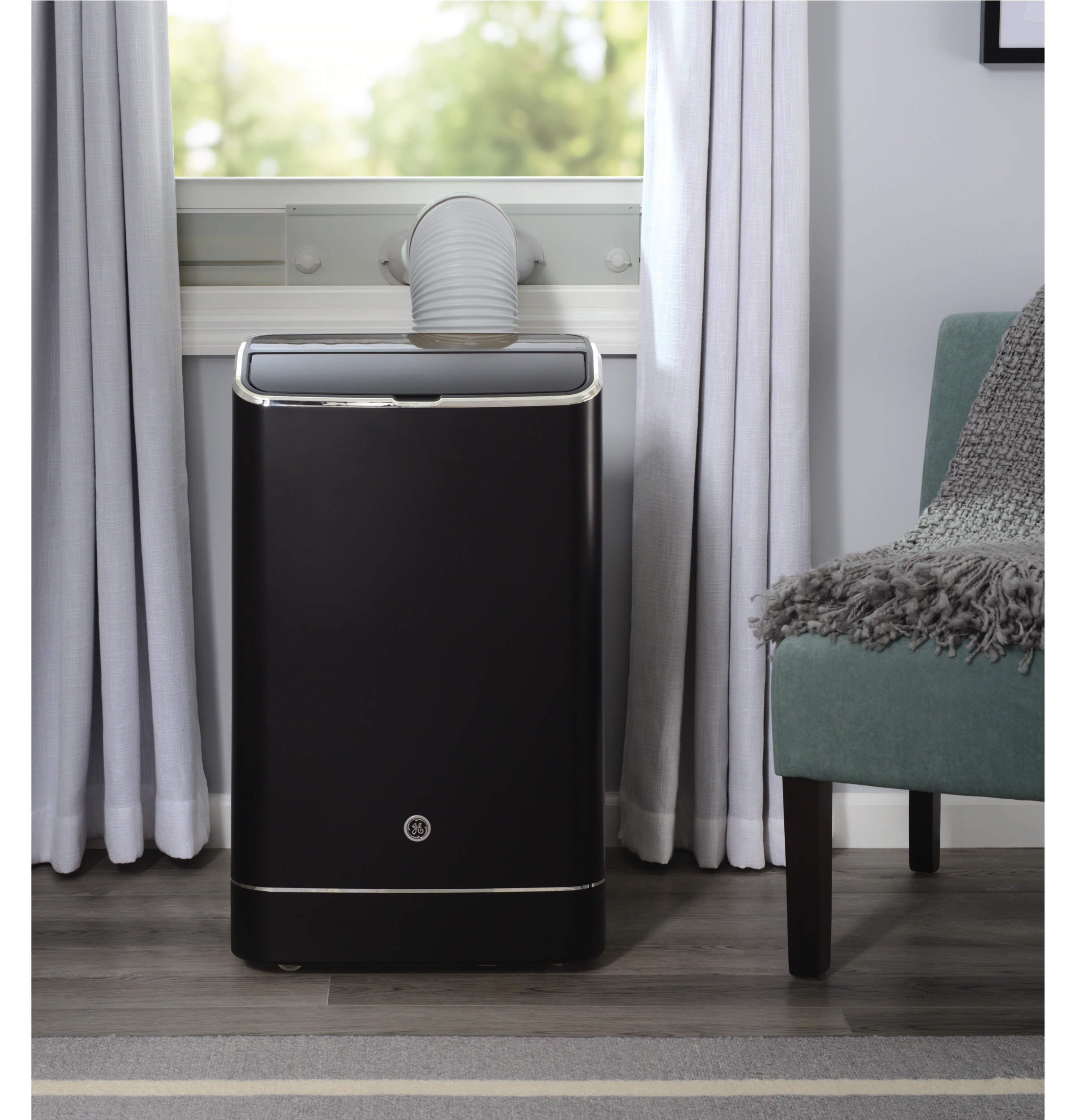 10,000 BTU Heat/Cool Smart Portable Air Conditioner for Medium Rooms up to 450 sq ft. APXD10JAWB