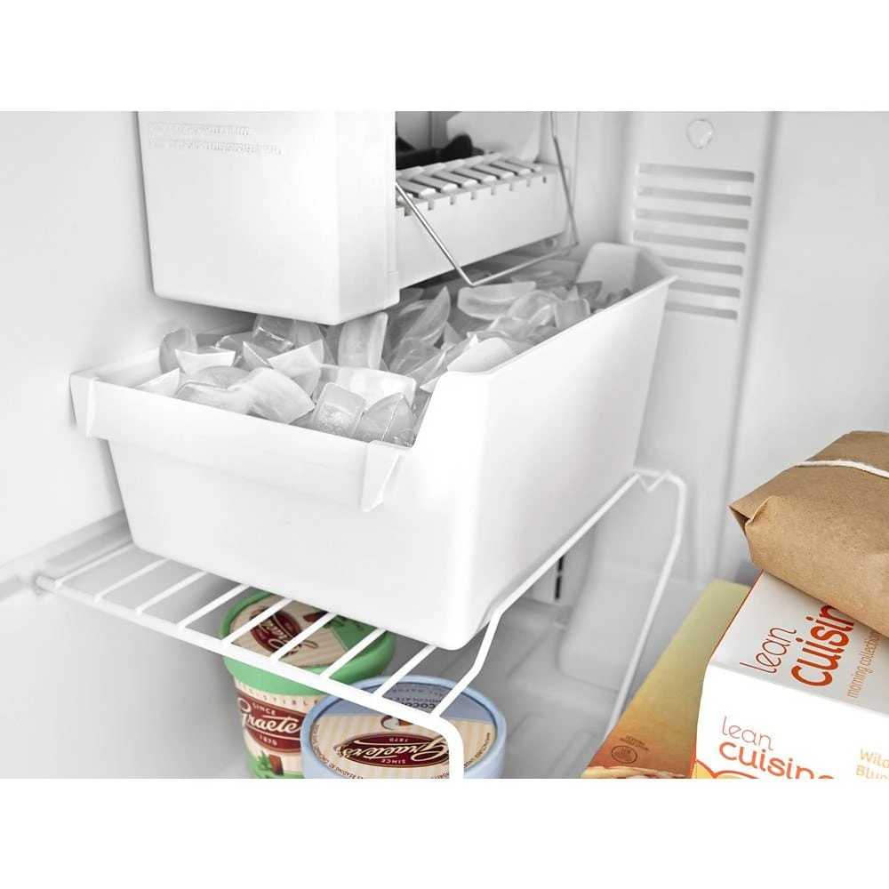 30-inch Top-Freezer Refrigerator with Glass Shelves view 18