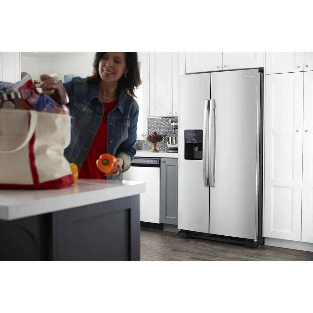 36-inch Side-by-Side Refrigerator with Dual Pad External Ice and Water Dispenser view 3