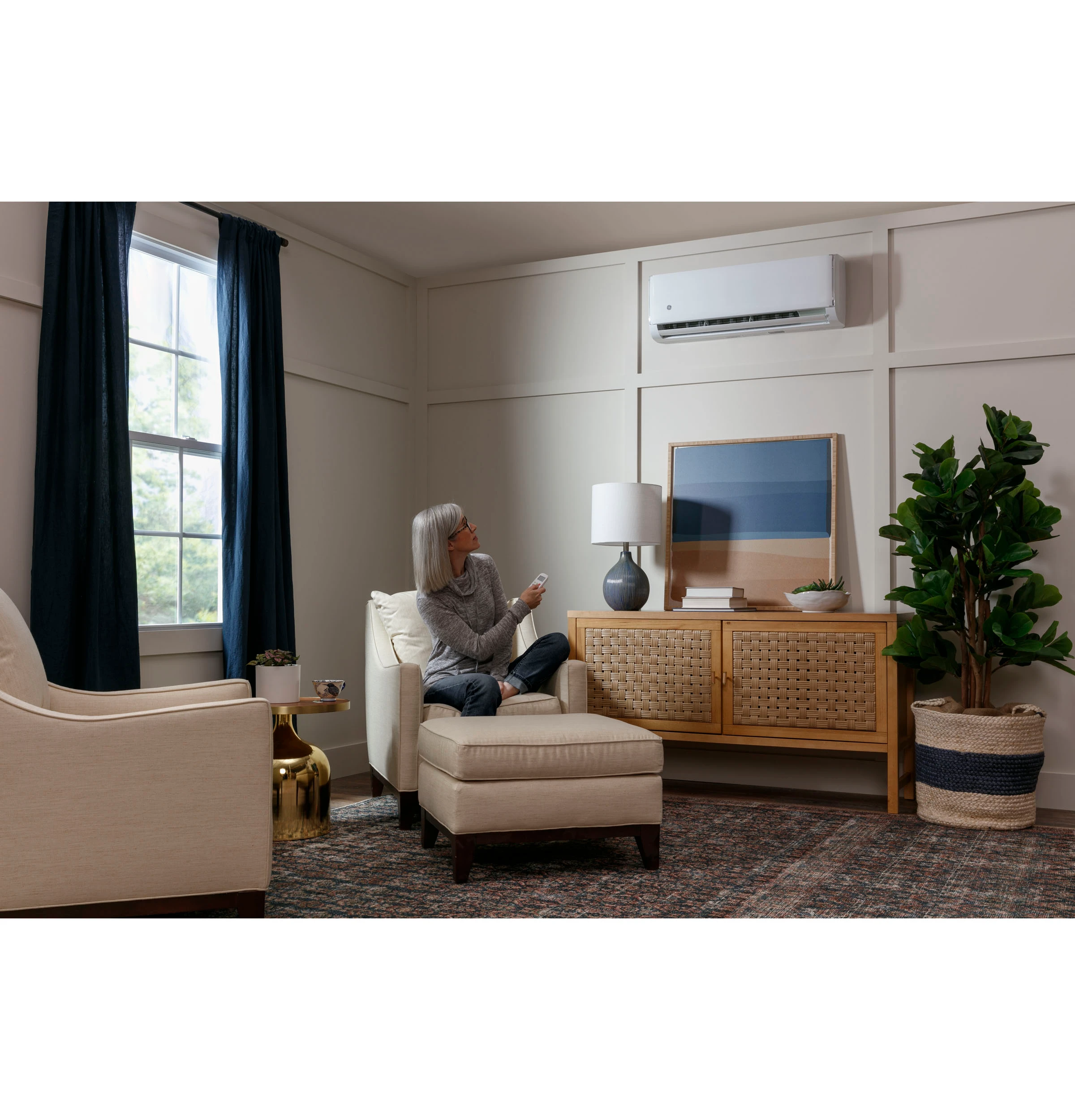 Caliber Series 208-230V 9,000 BTU Single-Zone Ductless Highwall Indoor Unit ASYW09CRDWA, product image 5 of 6