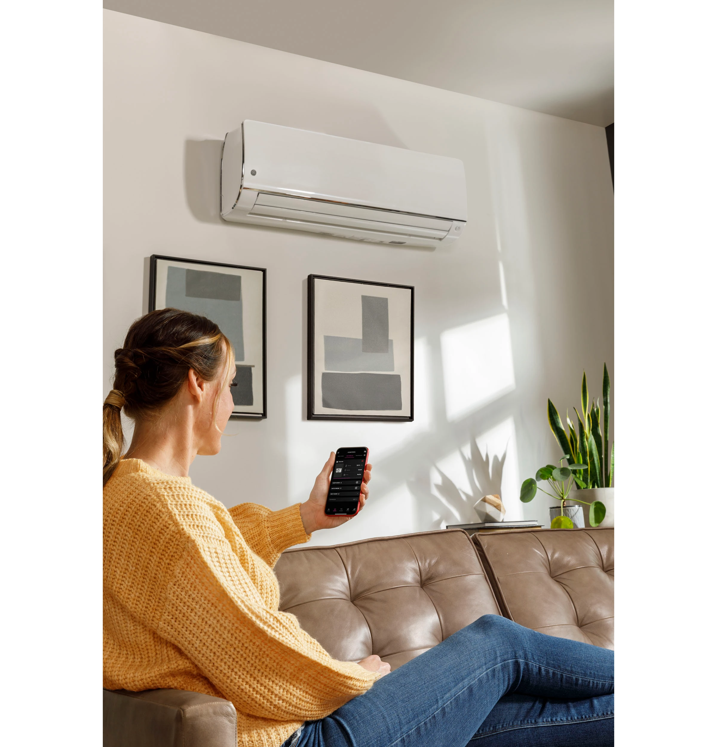 Endure Series 208-230V 9,000 BTU Single-Zone Ductless Highwall Indoor Unit ASYW09URDWD, product image 5 of 6