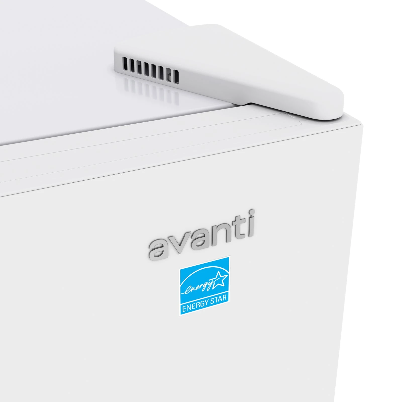 Avanti MaxxSpace Garage-Ready 24 cu. ft. Refrigerator AVFF24DLJM0W