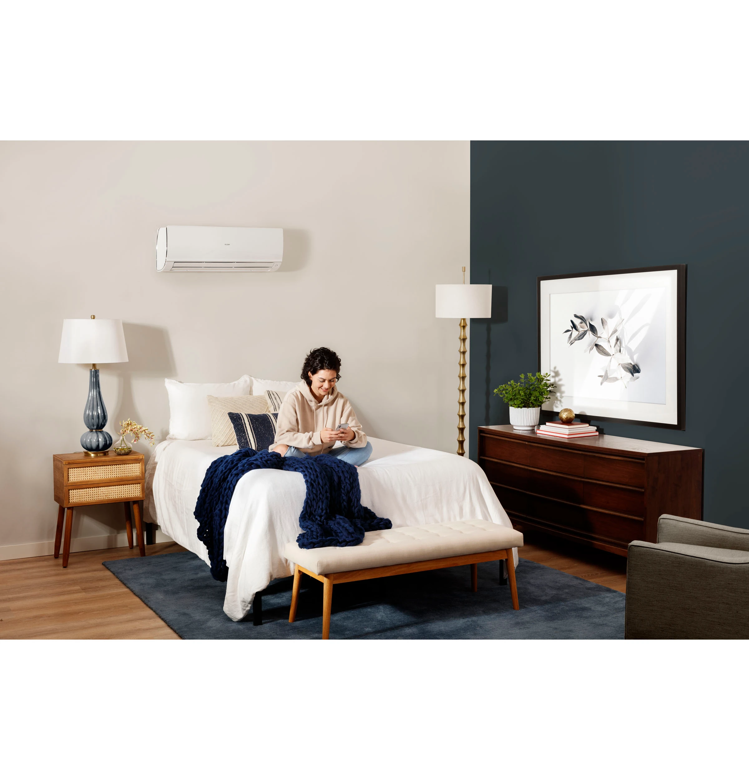 Arctic Series 208-230V 9,000 BTU Single-Zone Ductless Highwall Indoor Unit AW09EH2VHD