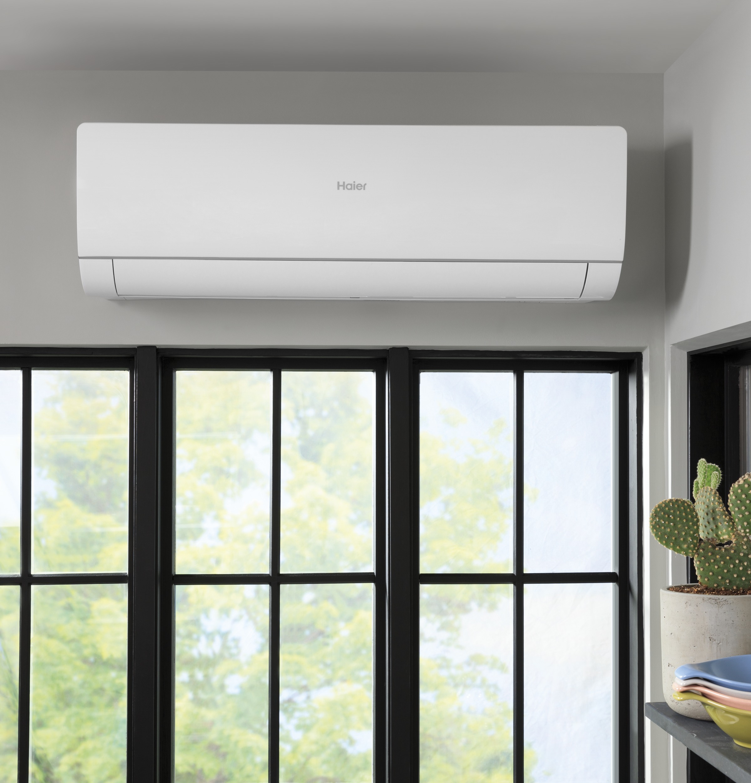 208-230V 12,000 BTU Ductless Highwall Indoor Unit AW12LC2VHB