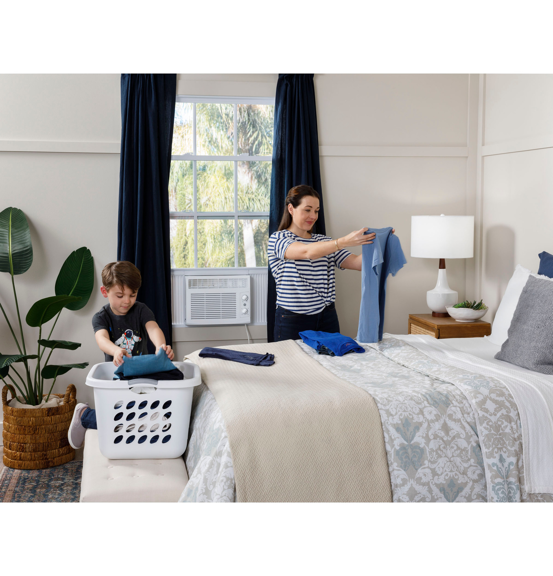 5,000 BTU Mechanical Window Air Conditioner for Small Rooms up to 150 sq ft. AWCS05BWT