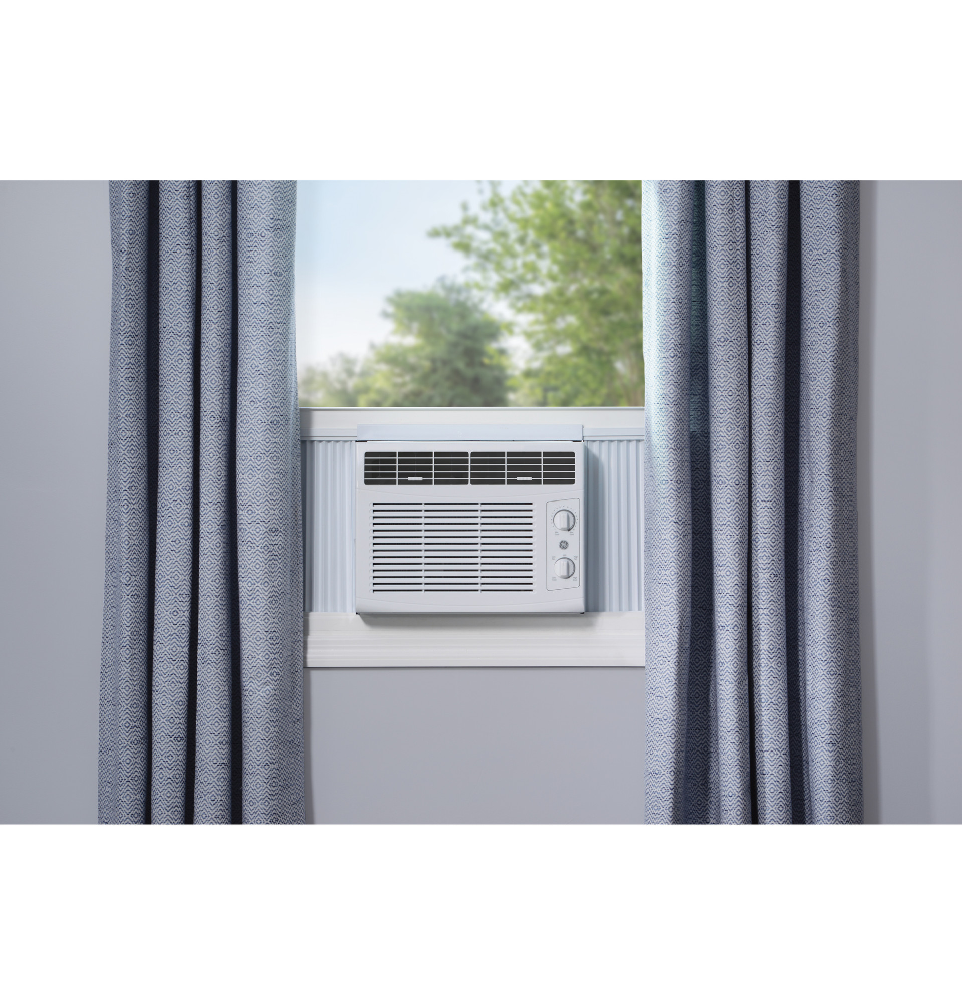 5,000 BTU Mechanical Window Air Conditioner for Small Rooms up to 150 sq ft. AWCS05BWT