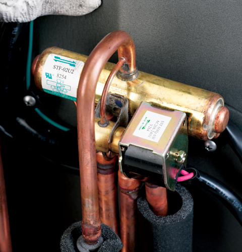 Zoneline Deluxe Series Heat Pump Unit AZ38H09DAD, product image 9 of 12