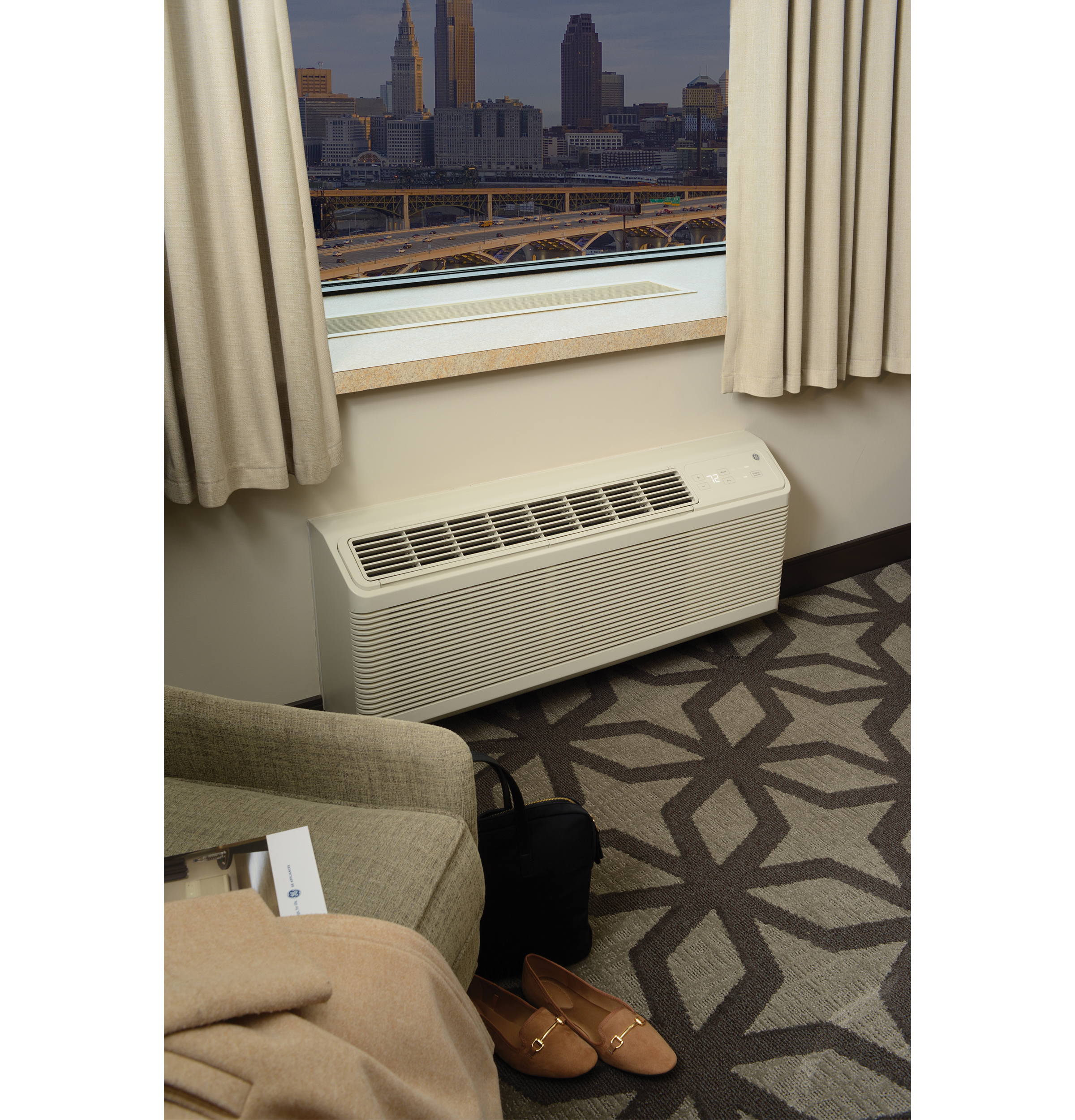 Zoneline Cooling and Electric Heat Unit with Makeup Air, 230/208 Volt view 8