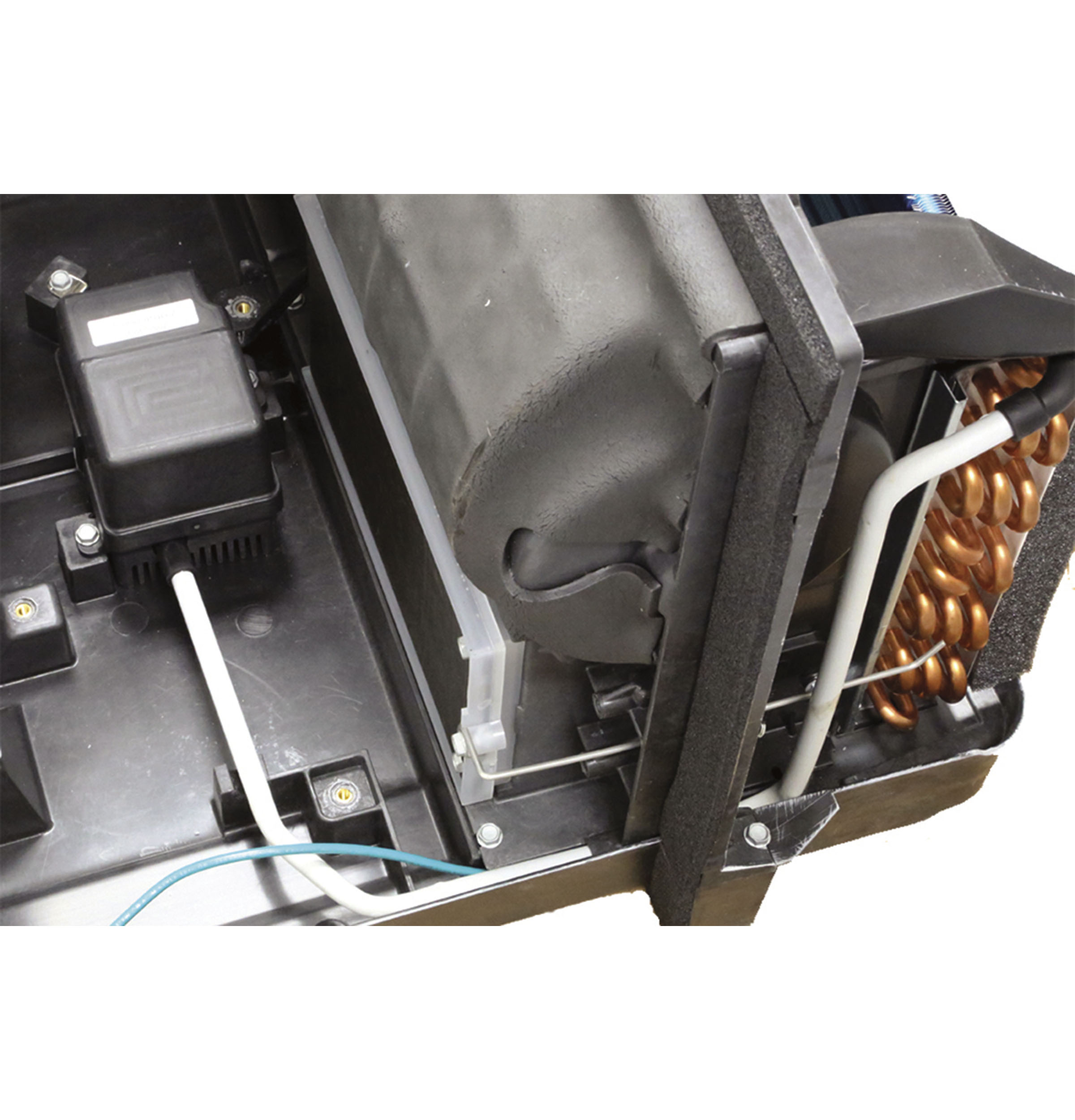 Zoneline Heat Pump Unit with ICR 12,000 BTU, 265 Volt AZ65H12EAD, product image 26 of 34