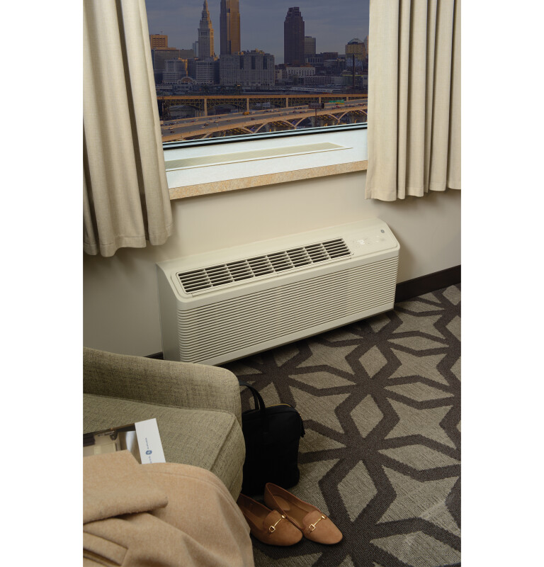Zoneline Heat Pump Unit, 230/208 Volt AZ65H15DQC