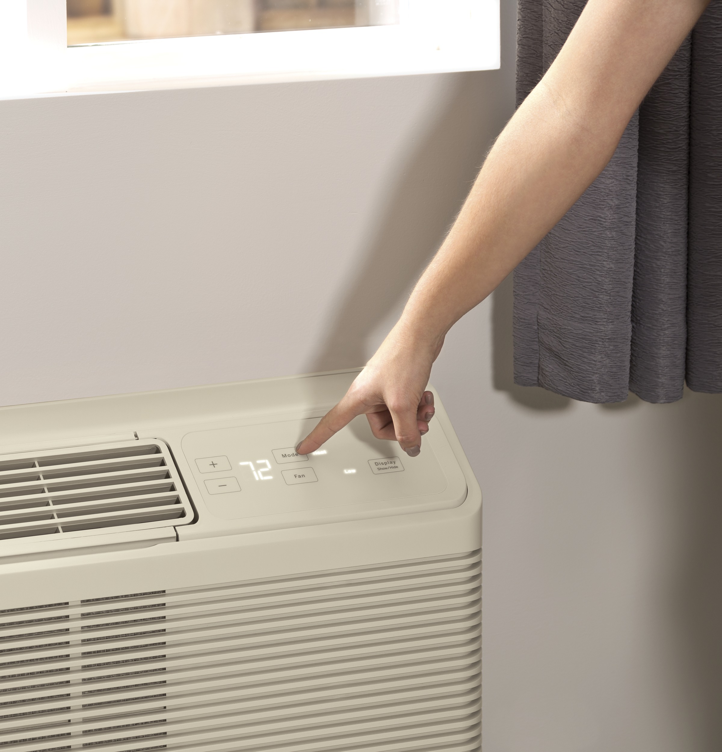 Zoneline Heat Pump Unit with ICR 15,000 BTU, 265 Volt AZ65H15EAD, product image 13 of 34
