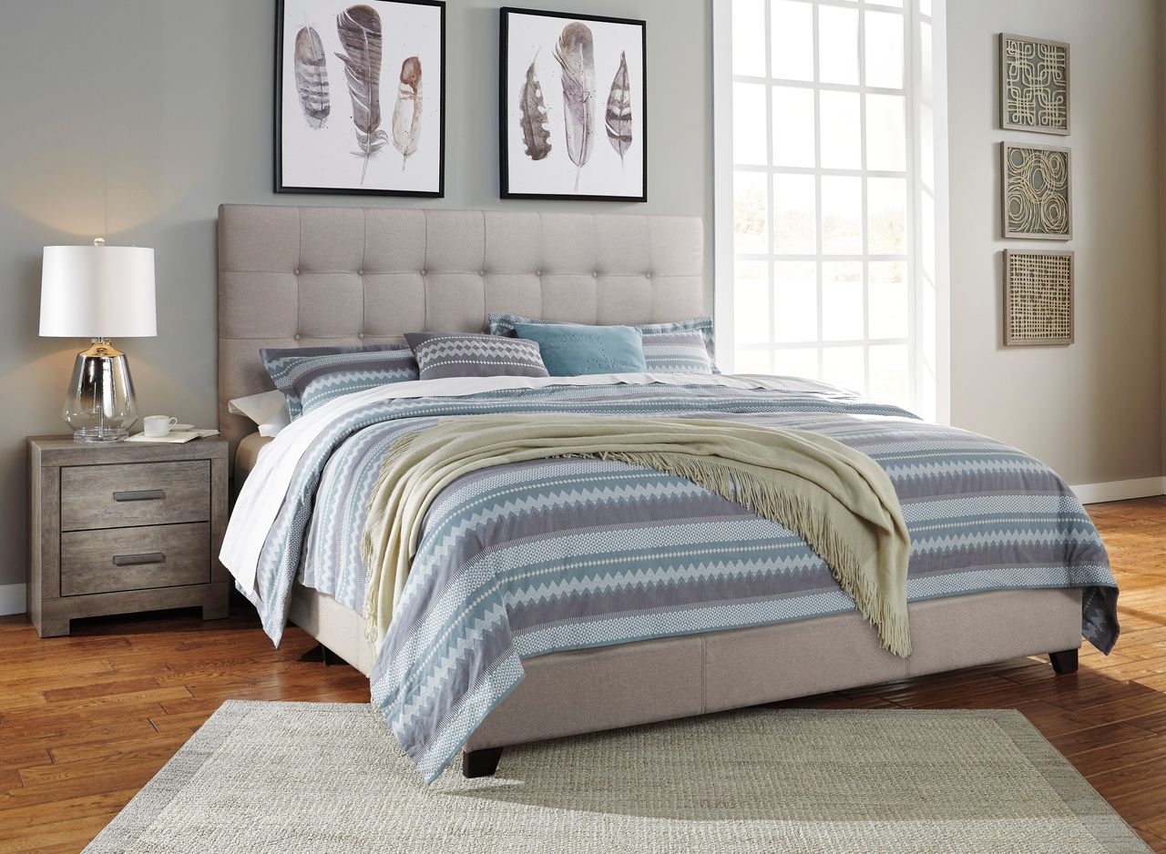 Culverbach Gray 2 Drawer Nightstand B07092