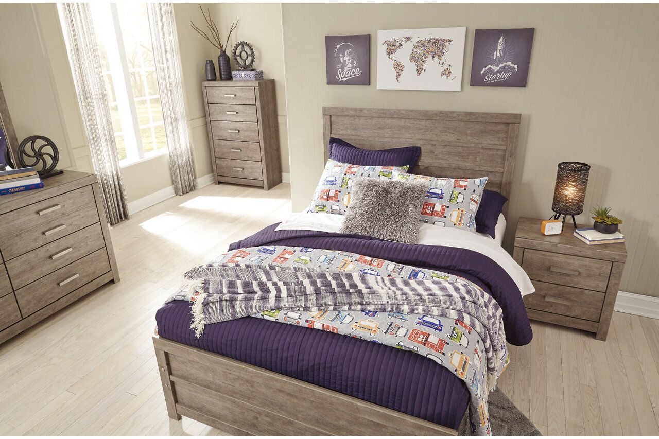 Culverbach Gray Full Panel Bed B070B3