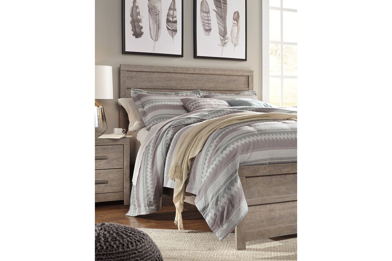 Culverbach Grey Queen Panel Bed B070B8