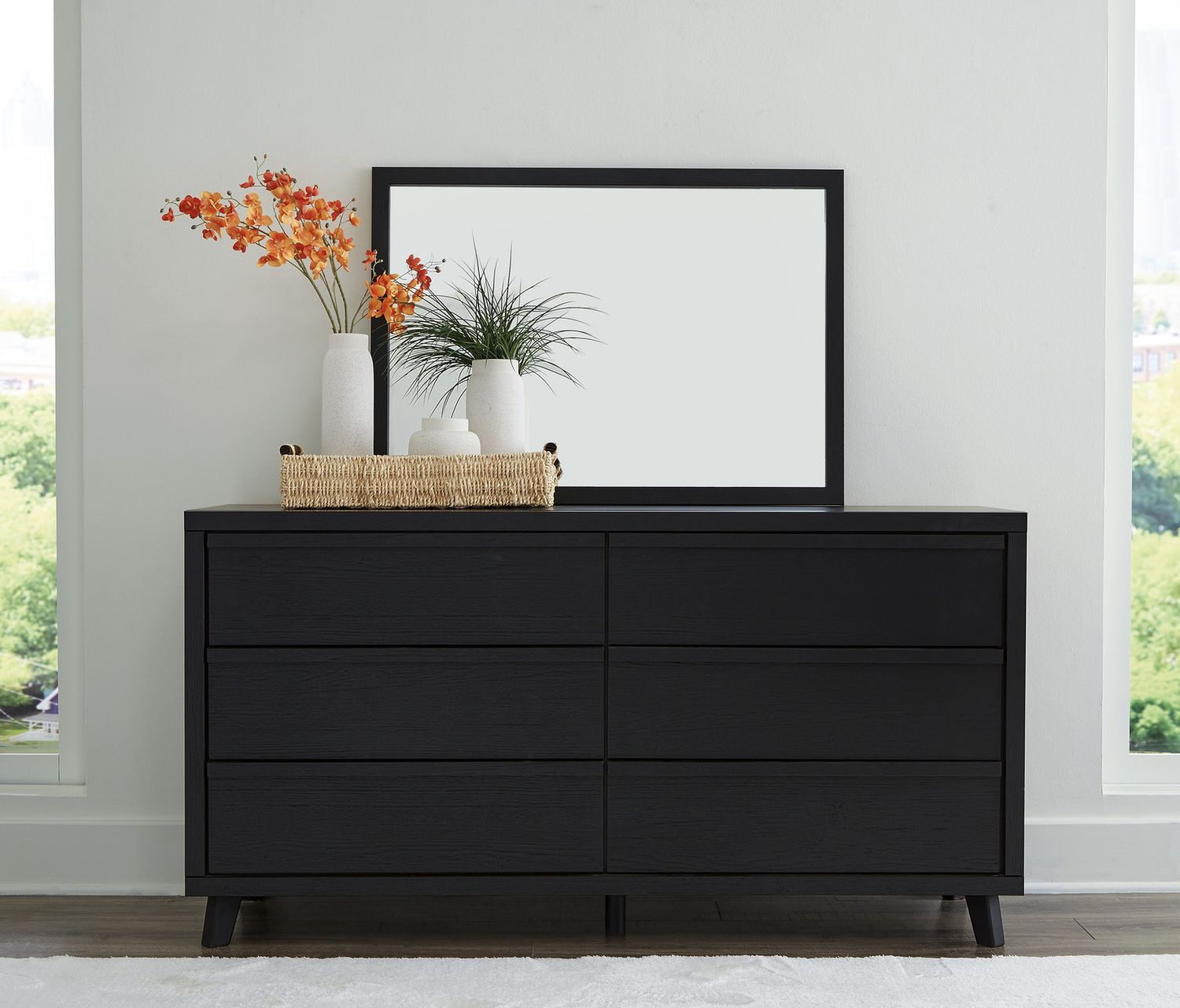 Danziar Black Six Drawer Dresser B1013231