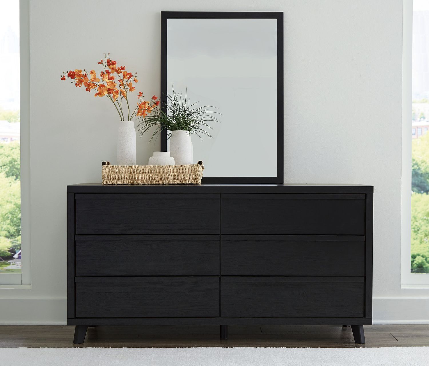 Danziar Black Six Drawer Dresser B1013231