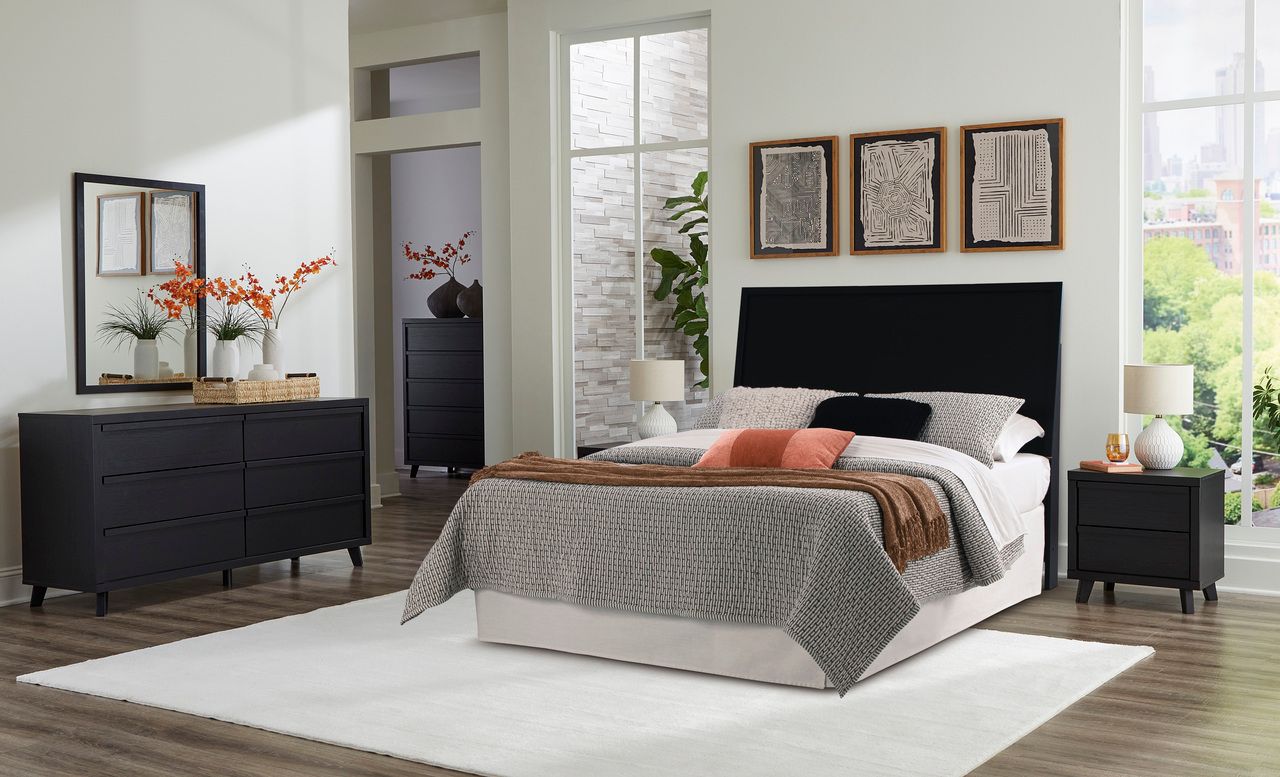 Danziar Black Six Drawer Dresser B1013231