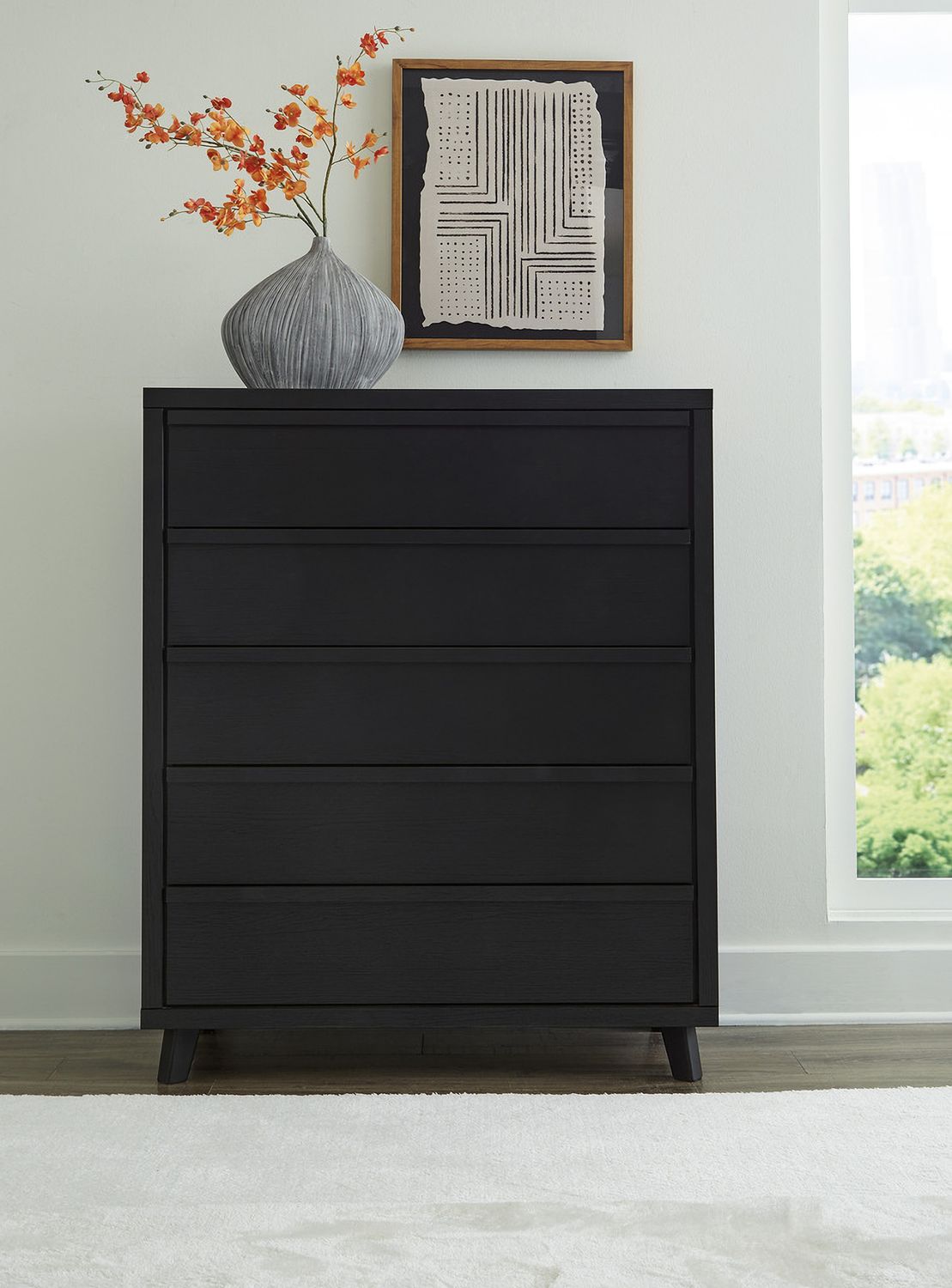 Danziar Black Five Drawer Chest B1013345