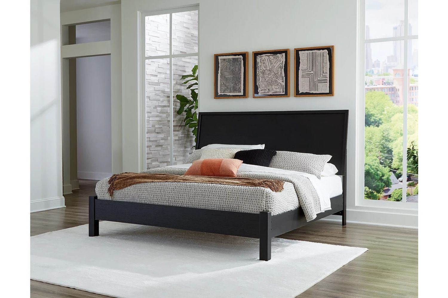 Danziar King Panel Bed In Black B1013B10
