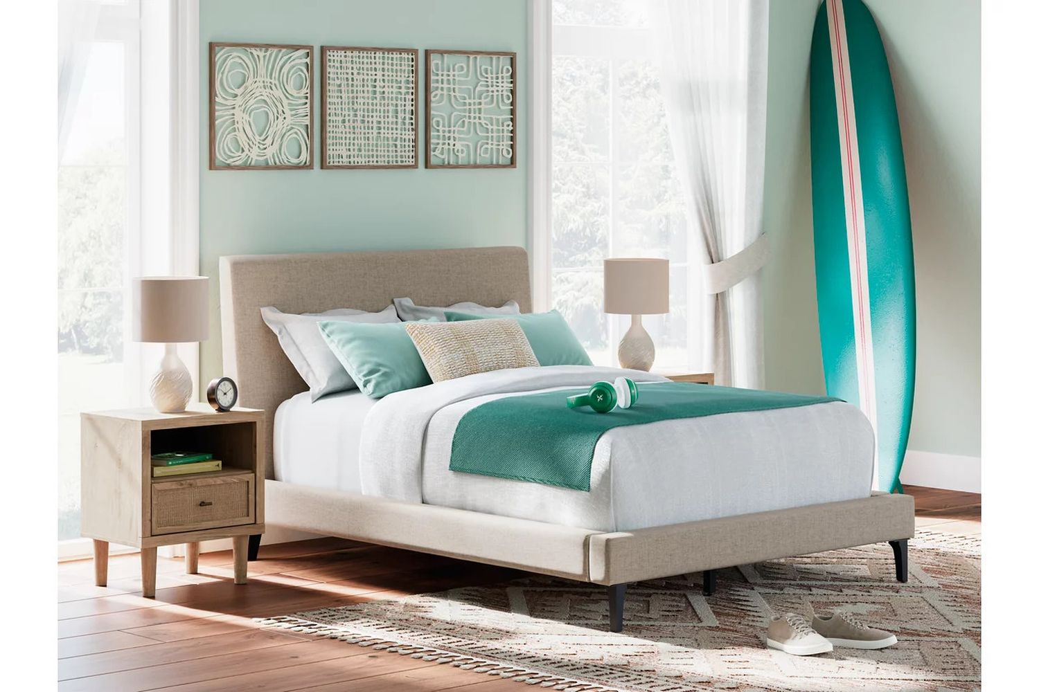 Cielden Full Upholstered Bed with Roll Slats In Gray B119972