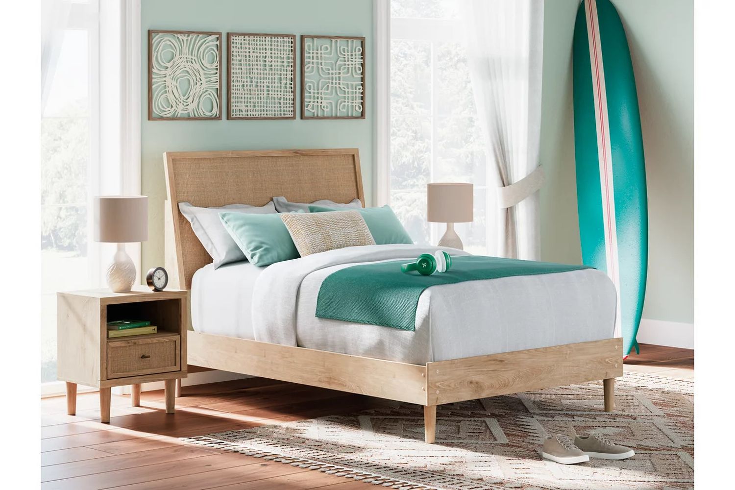 Cielden Full Panel Bed In Two-tone B1199B6
