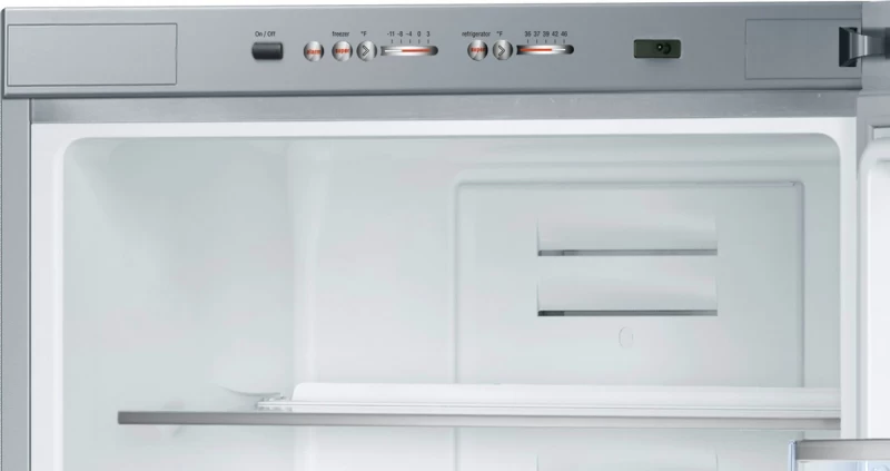 500 Series Freestanding Bottom Freezer Refrigerator 23.5'' Easy clean B11CB50SSS