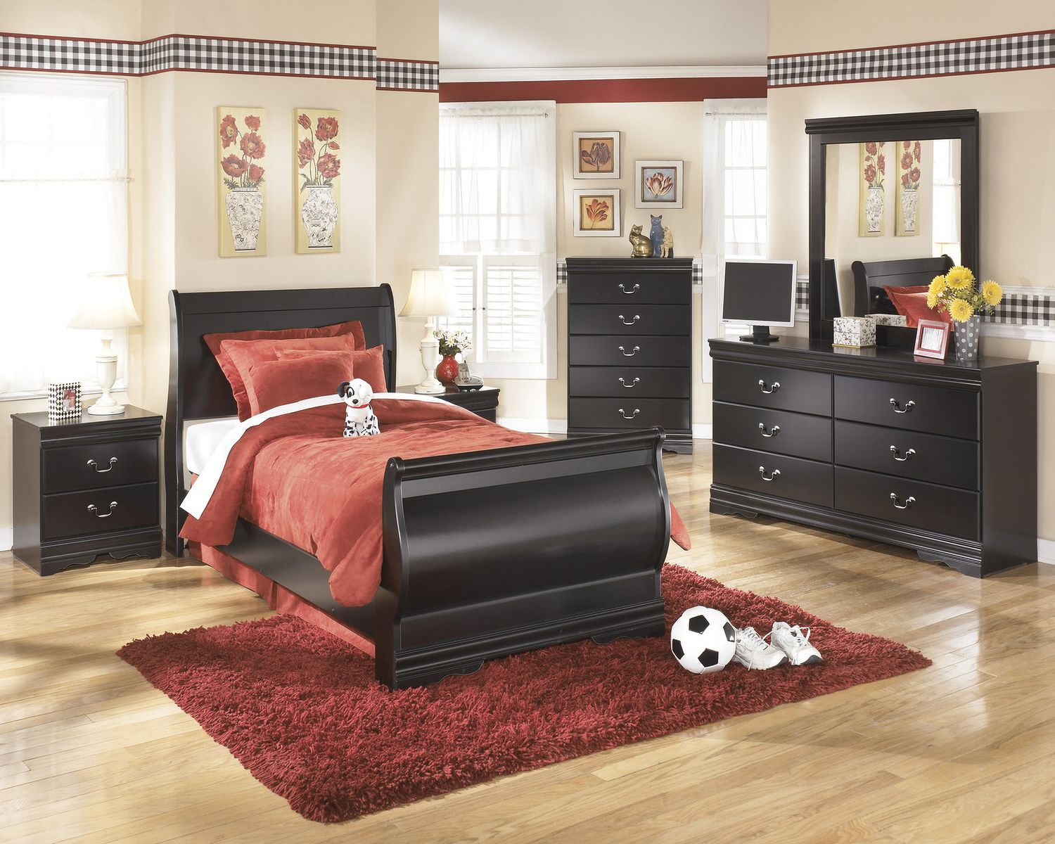 Huey Vineyard Dresser B12831