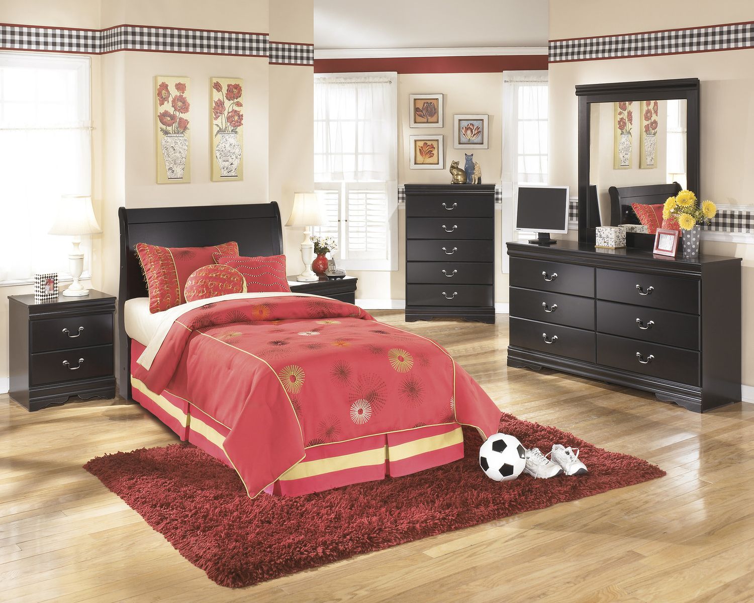 Huey Vineyard Dresser B12831