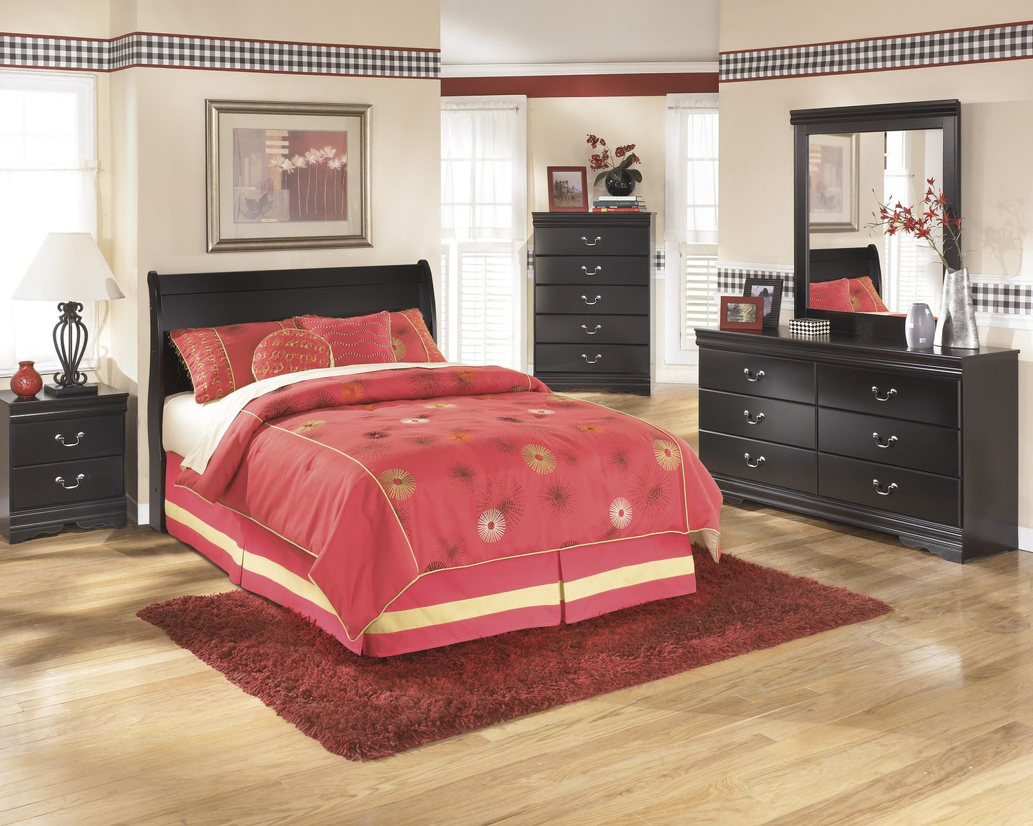Huey Vineyard Dresser B12831