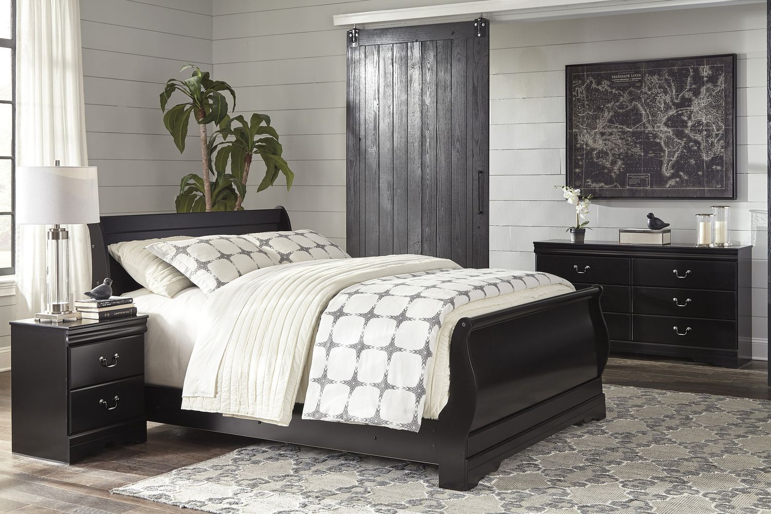 Huey Vineyard Dresser B12831