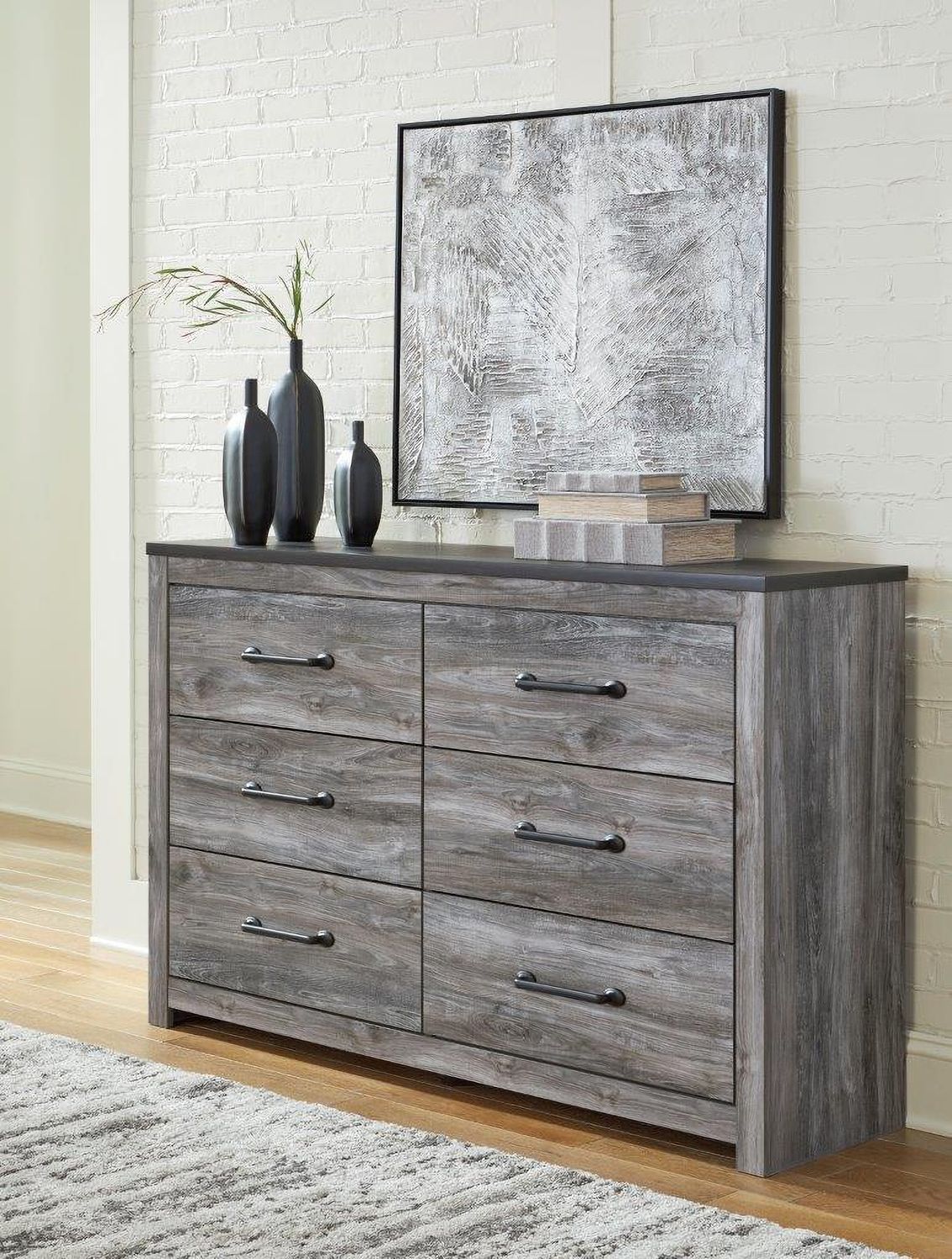 Bronyan Dark Gray Dresser B129031